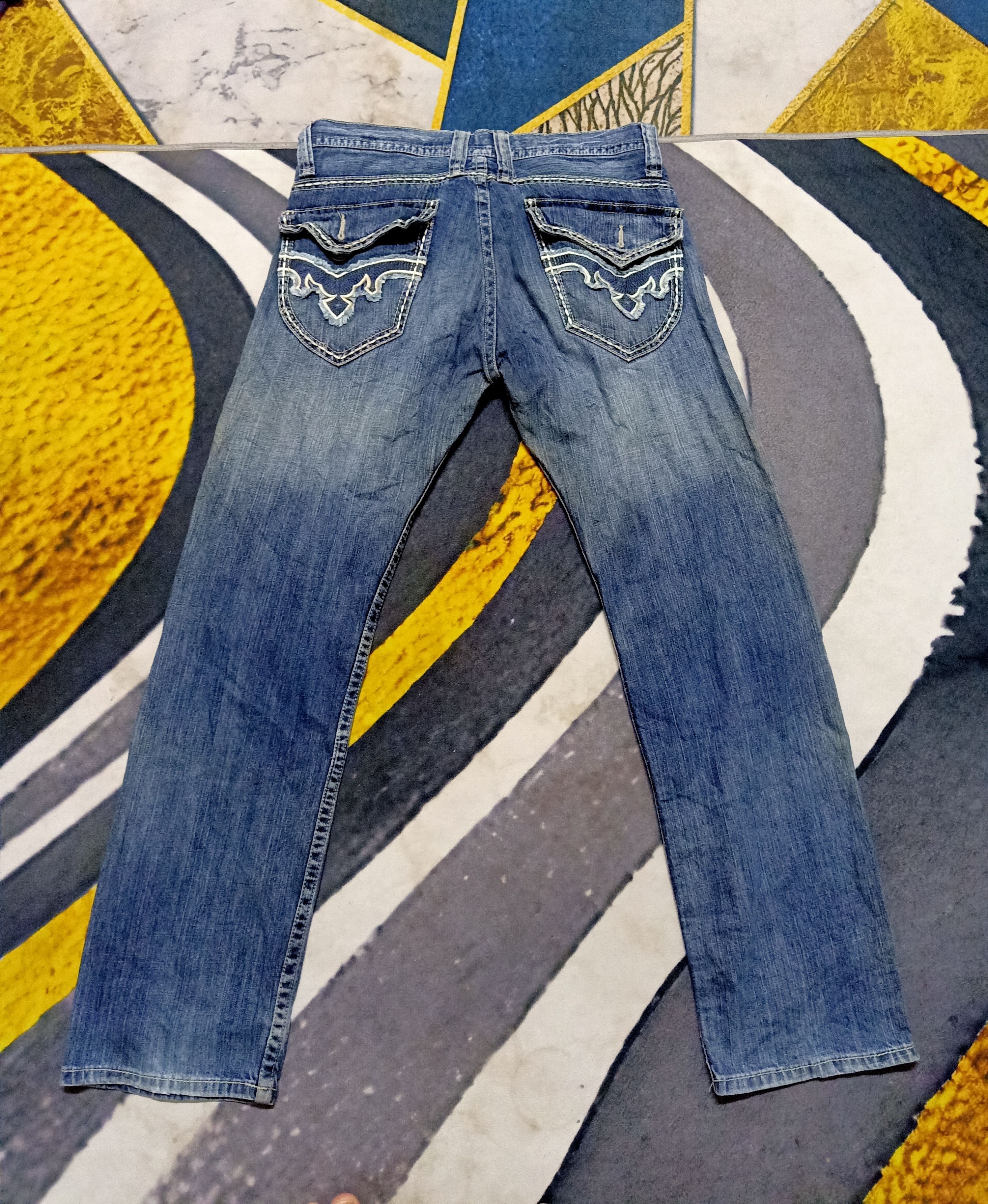 Distressed Denim - Oririn Jeans - 2