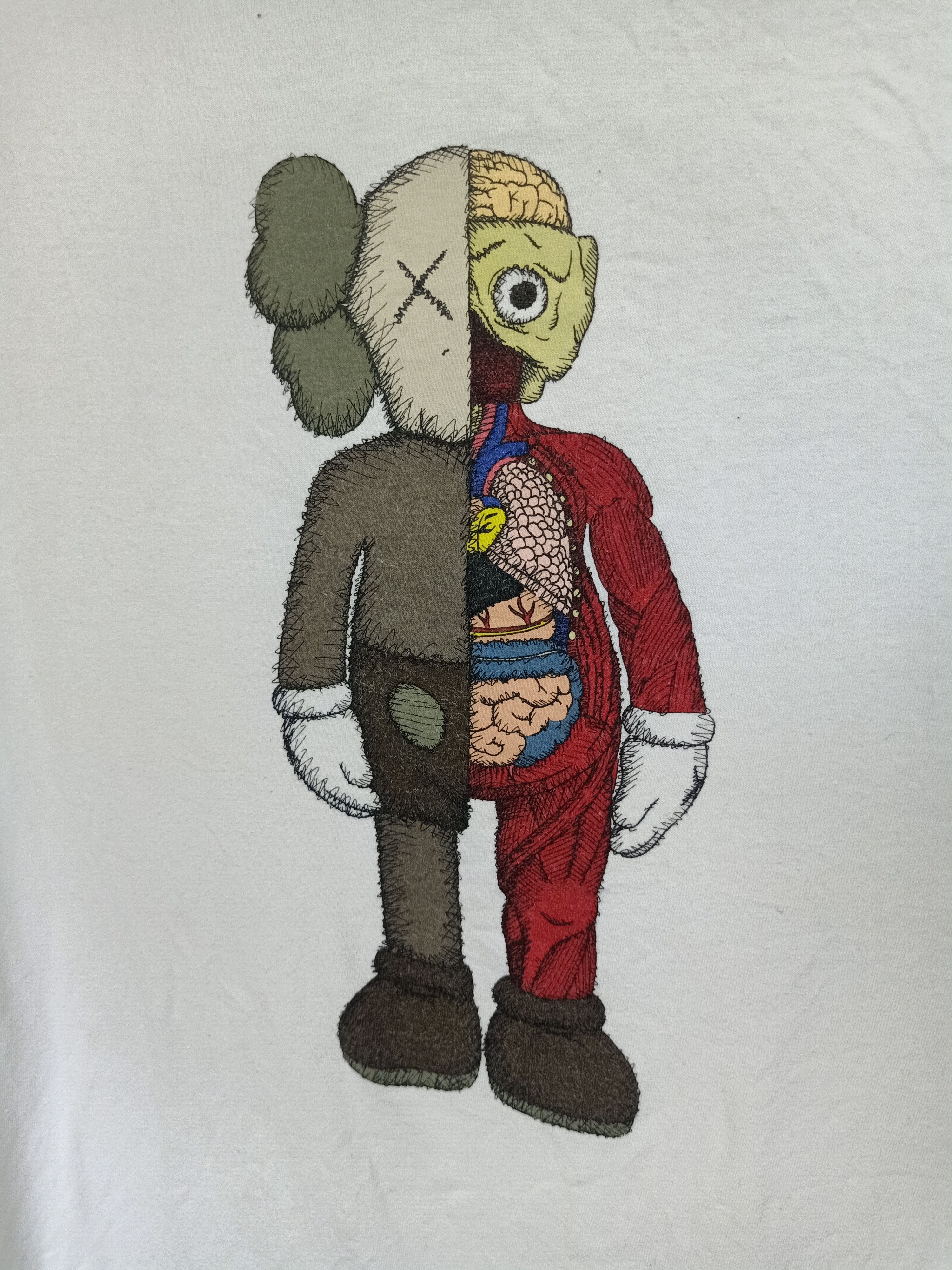 Uniqlo kaws - 3