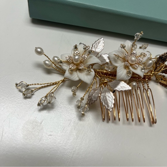 Gold/White Pearl Hair Clip - 2