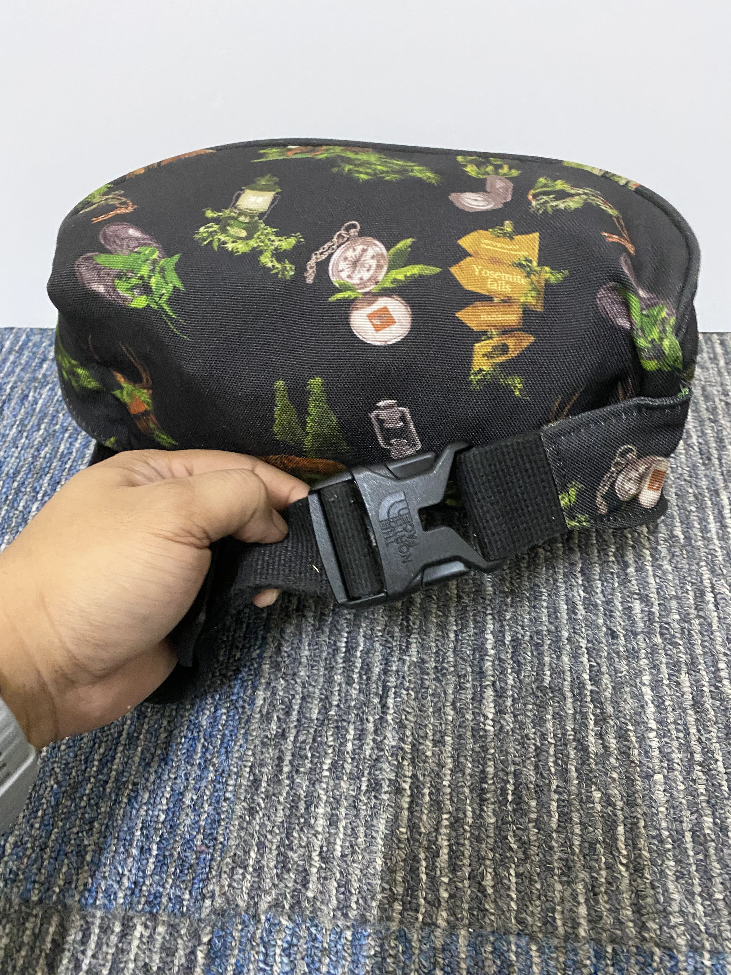 THE NORTH FACE BERKELEY Fullprint Pouch Bag Waist Crossbody - 4