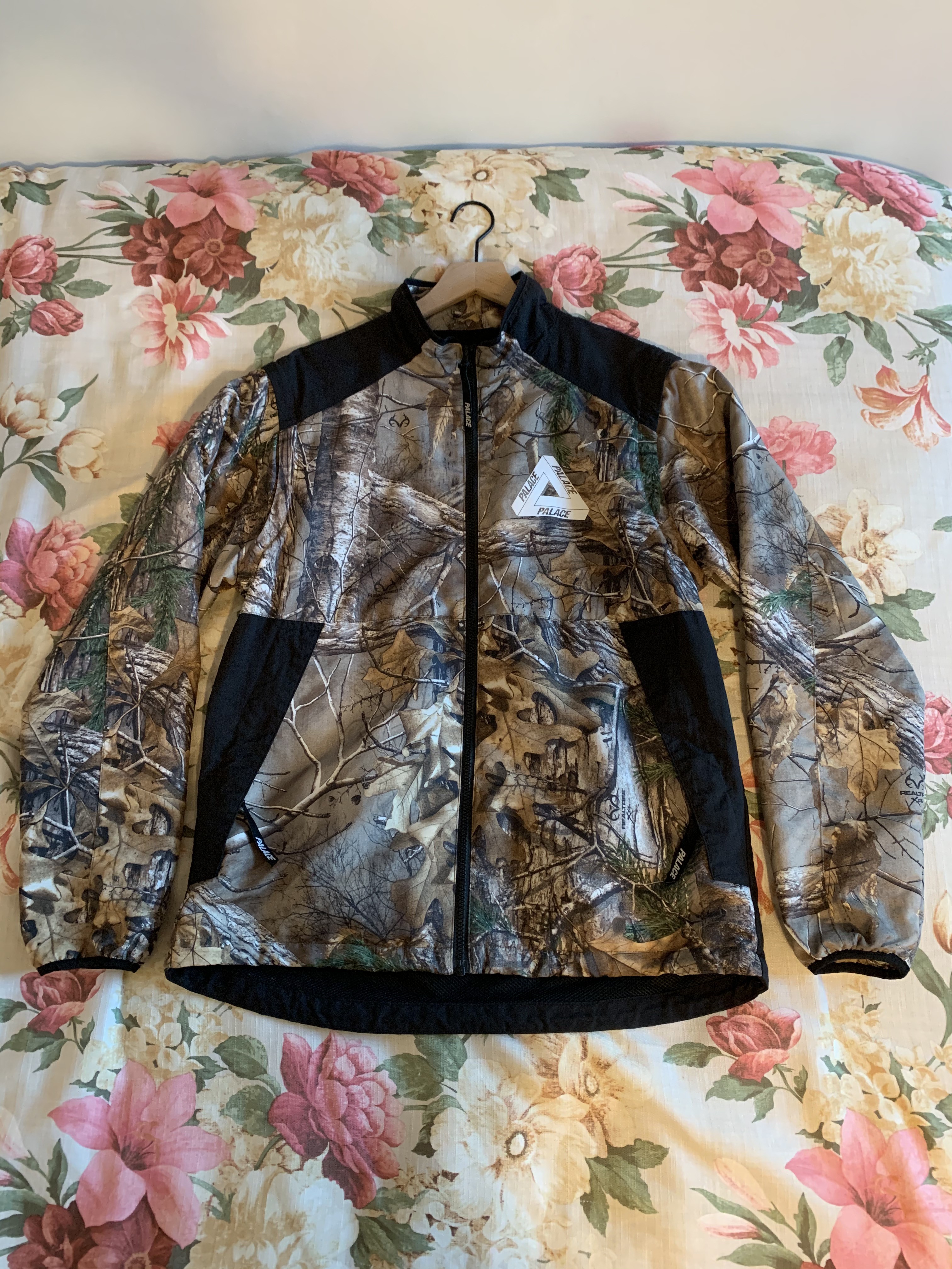 Palace Zip Off Shell Top - Real Tree - 1