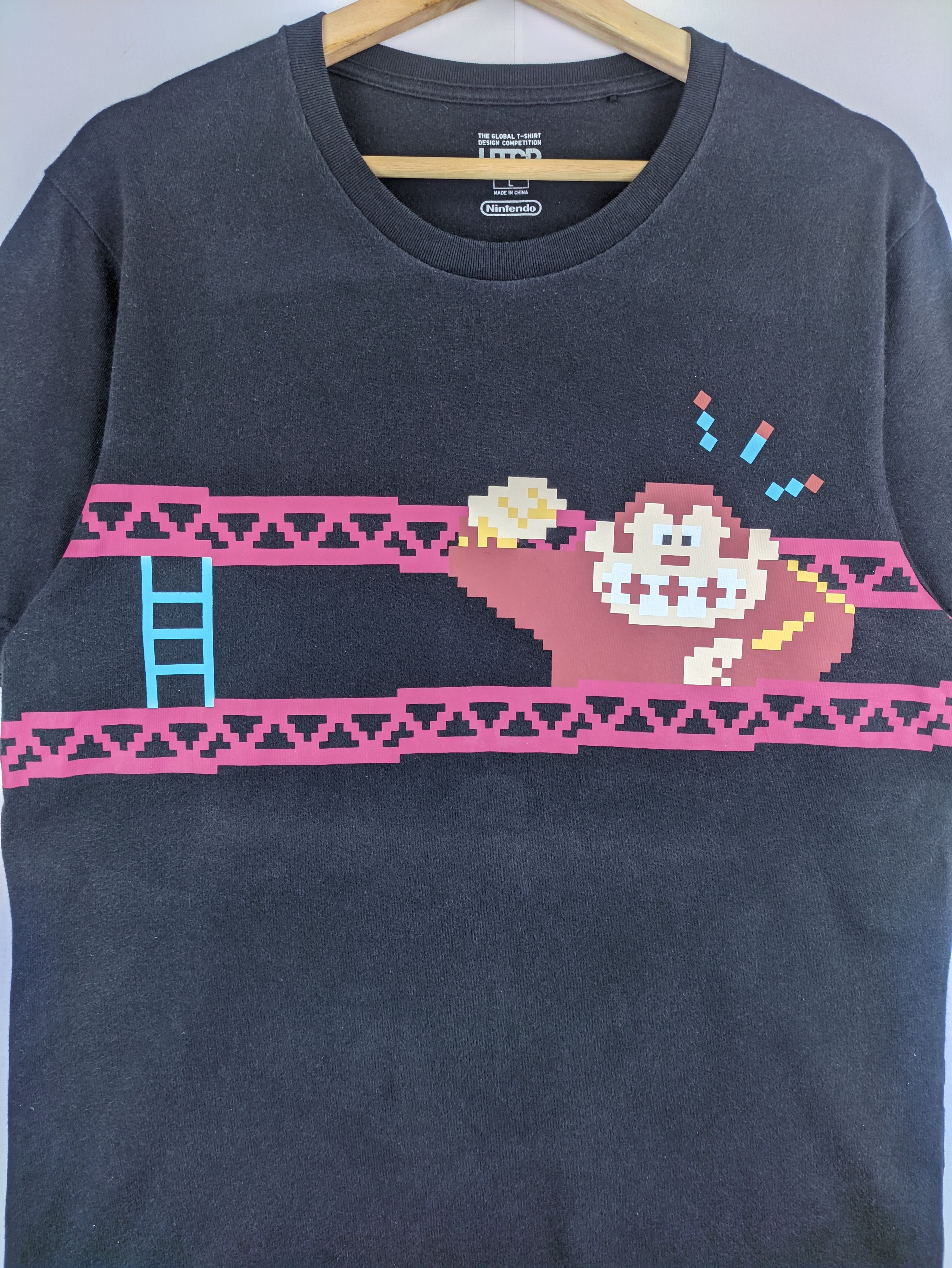 Steals🔥Uniqlo T Shirt Nintendo Donkey Kong Tee - 5