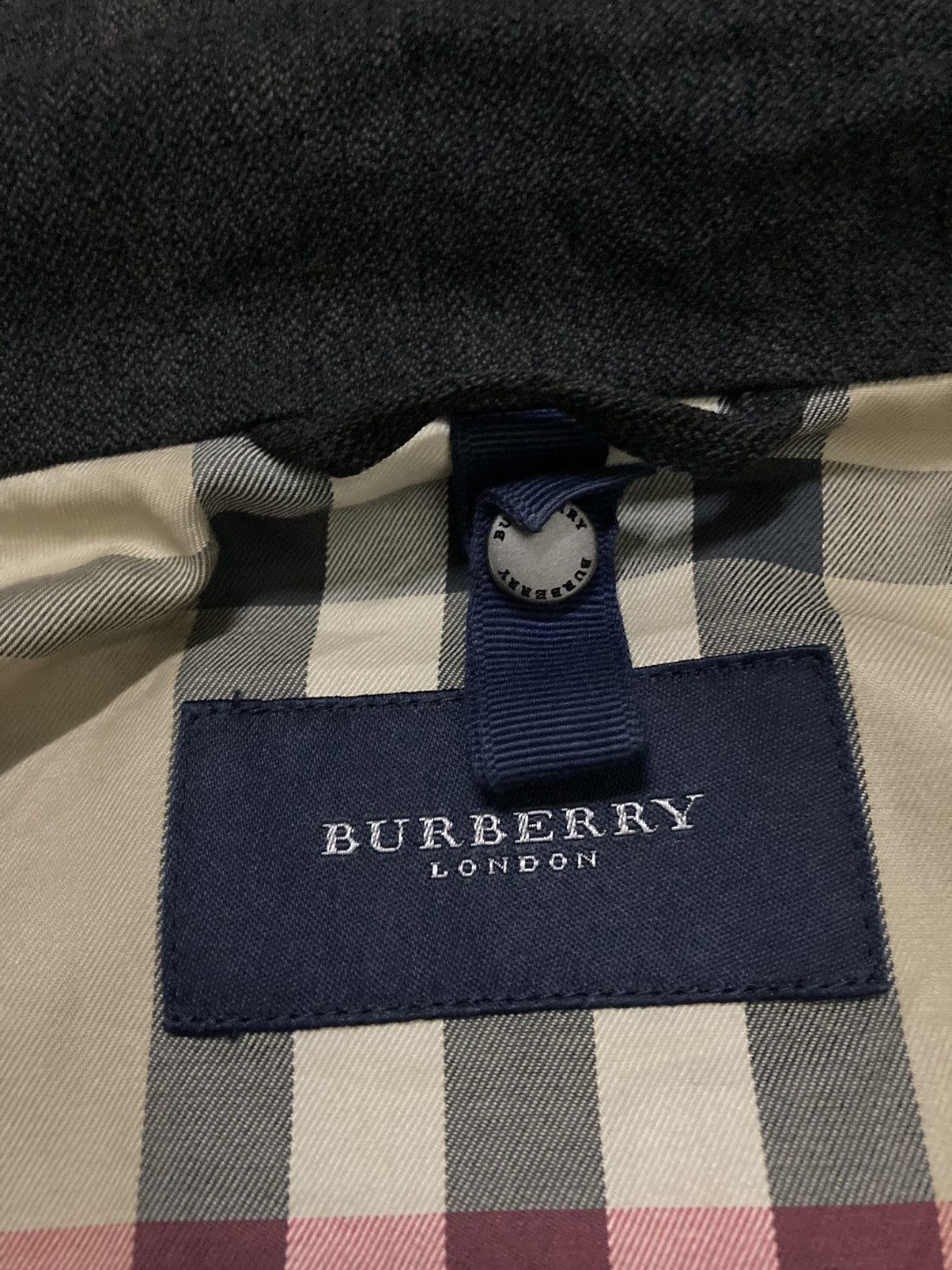 Burberry London Blouson Stored Hooded Jacket - 19