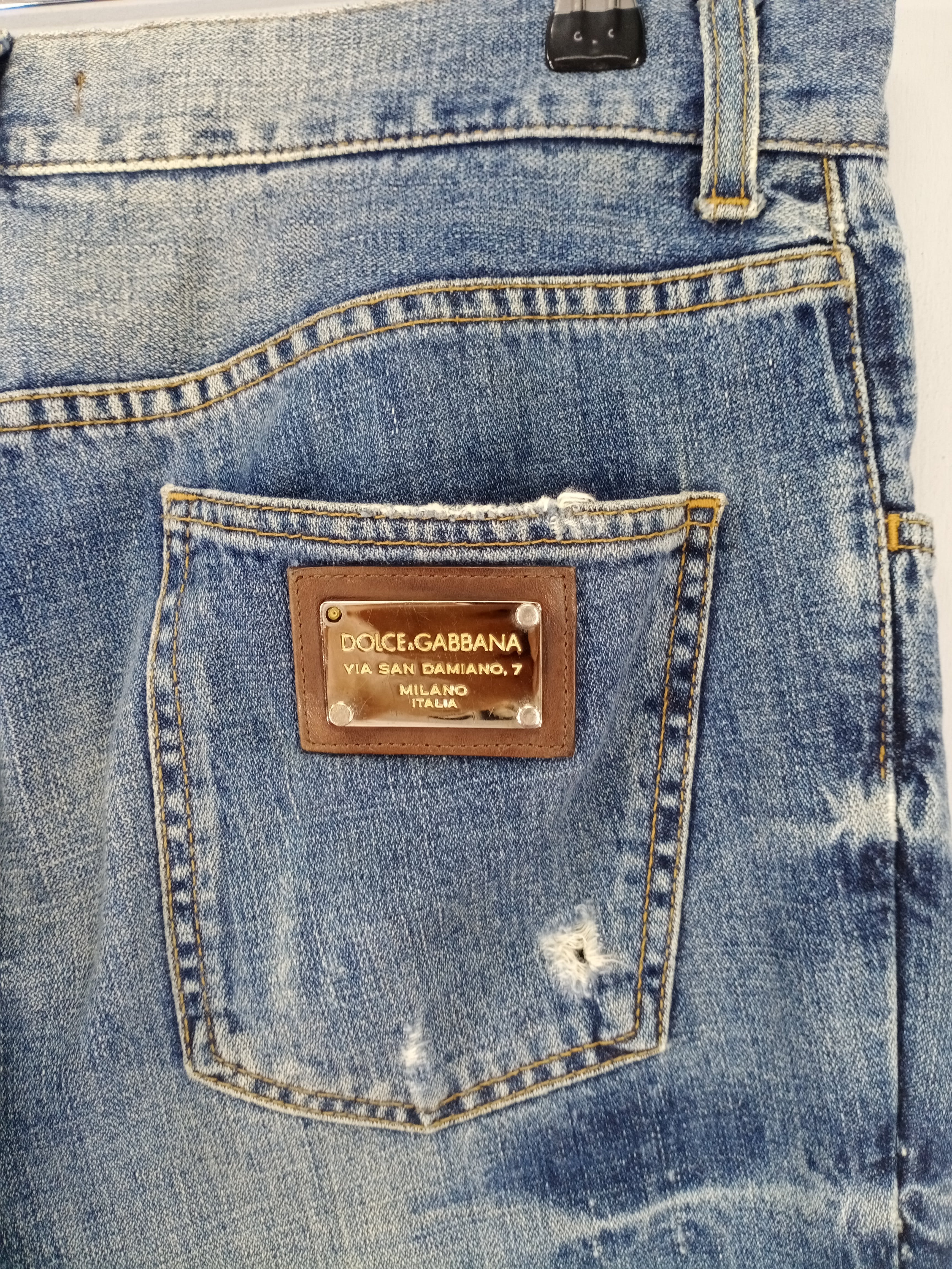 💥RARE💥Dolce Gabbana Medium Wash Distressed Jeans - 8