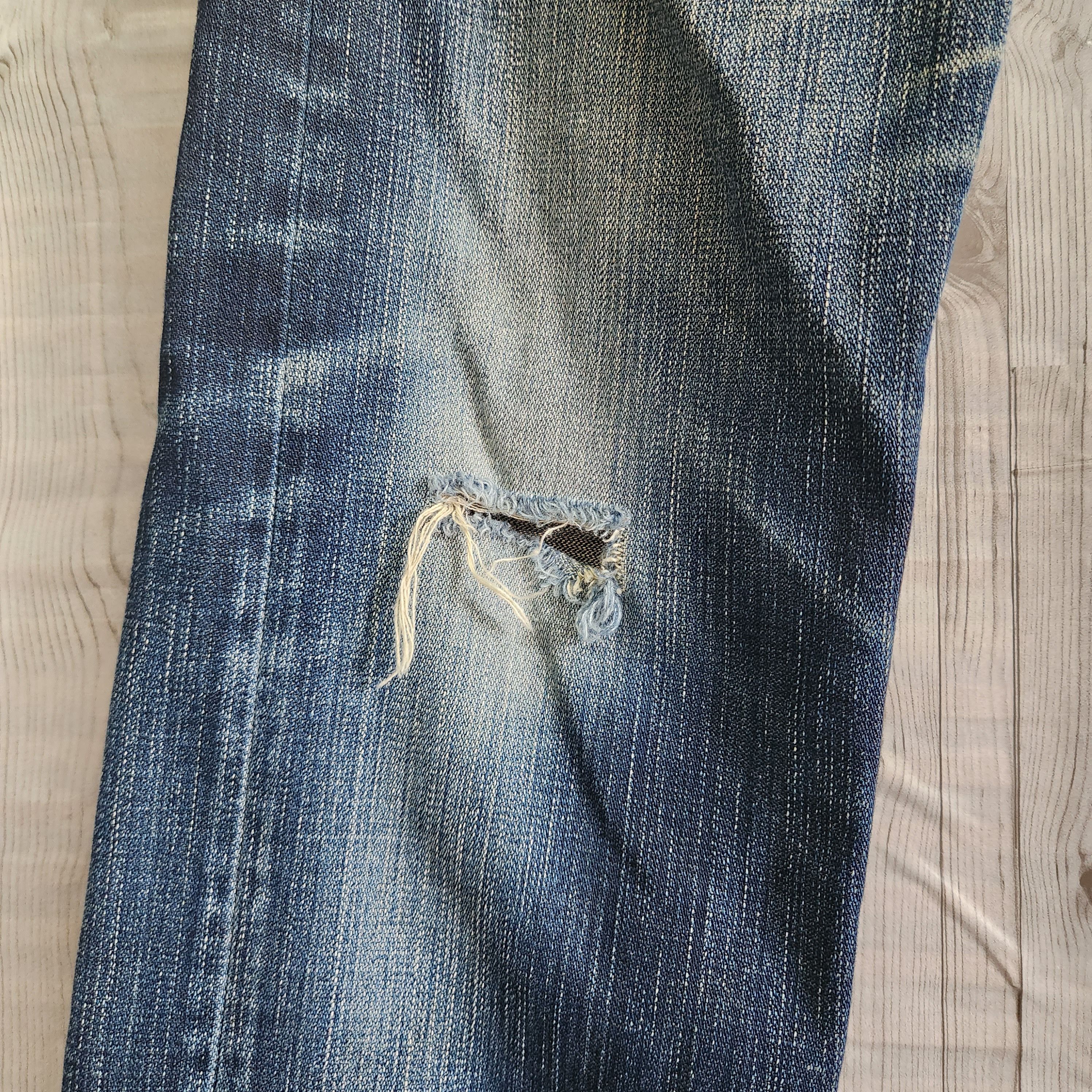 Levis 505 Premium Distressed Denim Jeans - 16