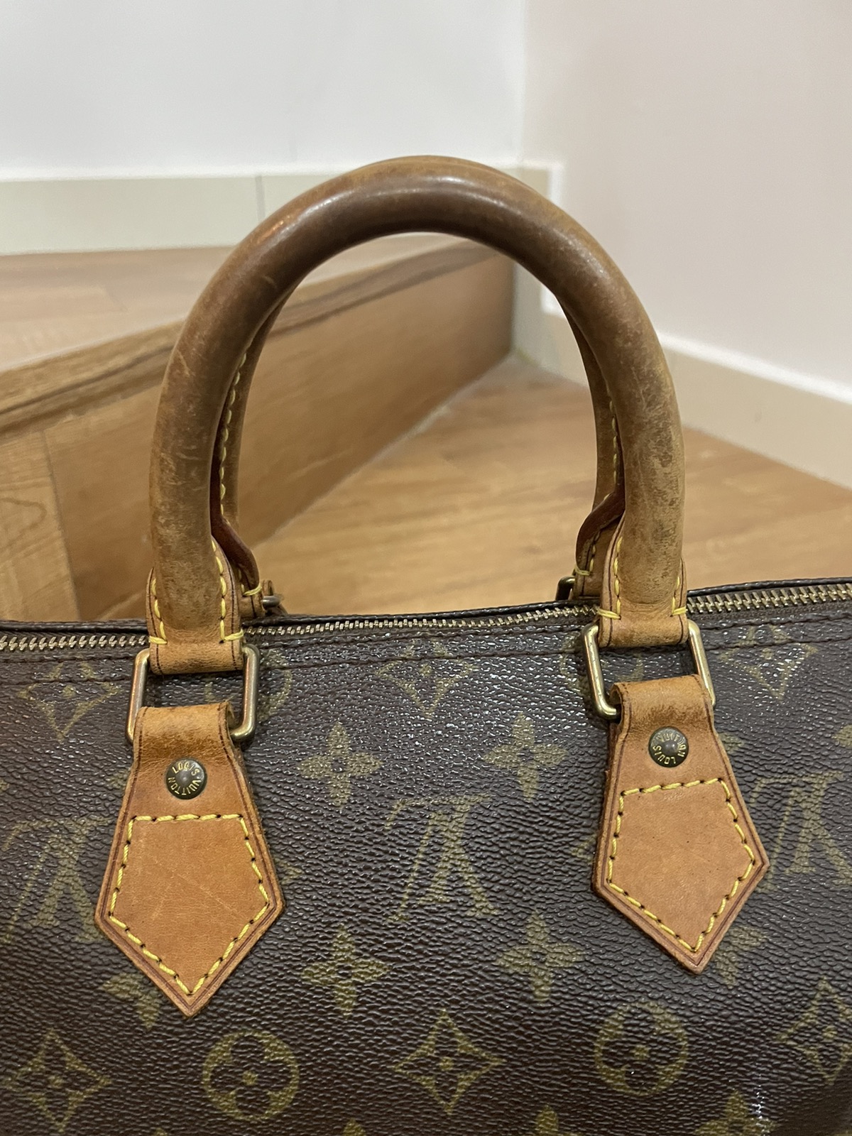 Authentic LOUIS VUITTON Speedy 25 - 13