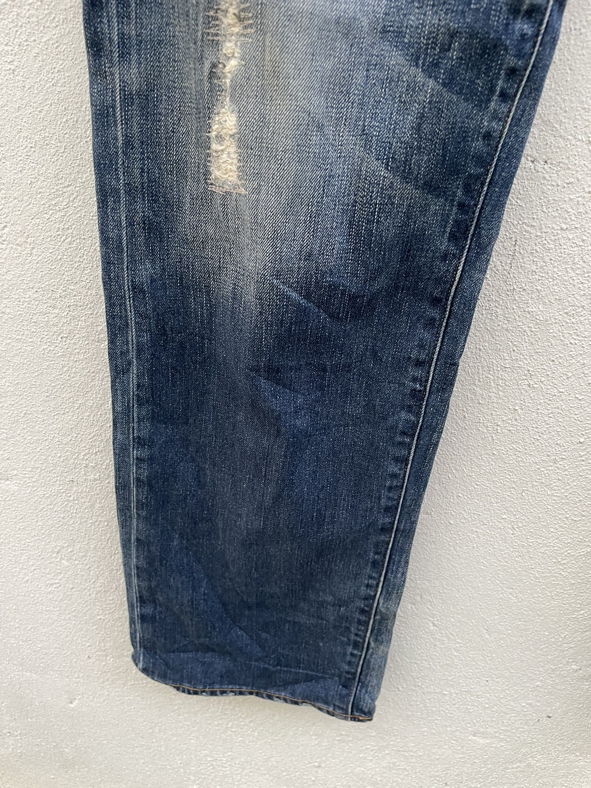 Vintage - Levi’s 201 Rips Repair Jeans - 6