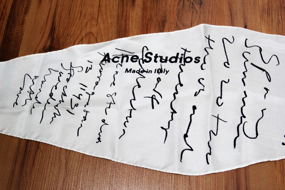 BNWT SS20 ACNE STUDIOS HANDWRITTEN MOTIF SILK SCARF - 4