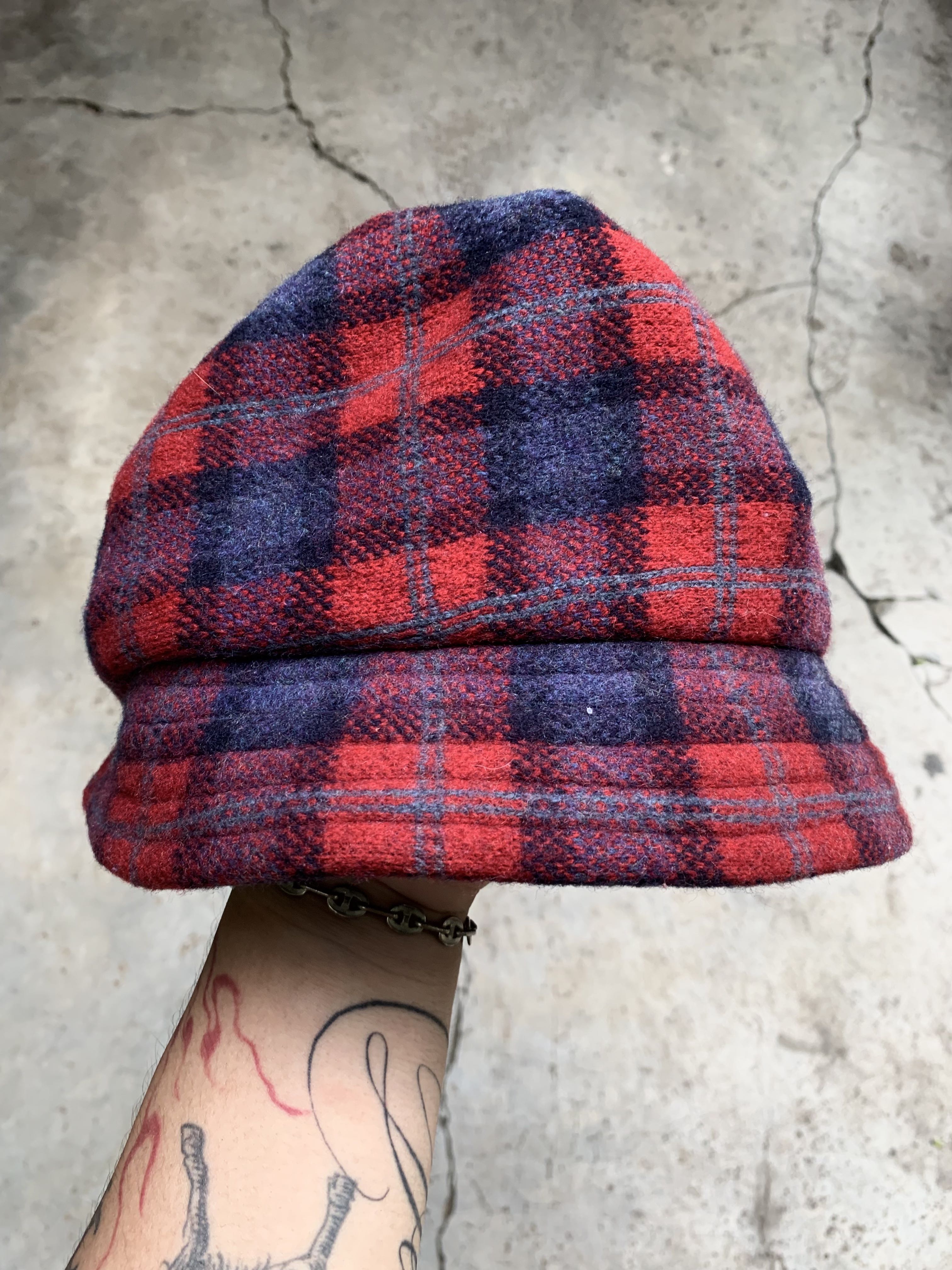 Vivienne Westwood Red Tartan Beret Hat Ord Logo  - 6