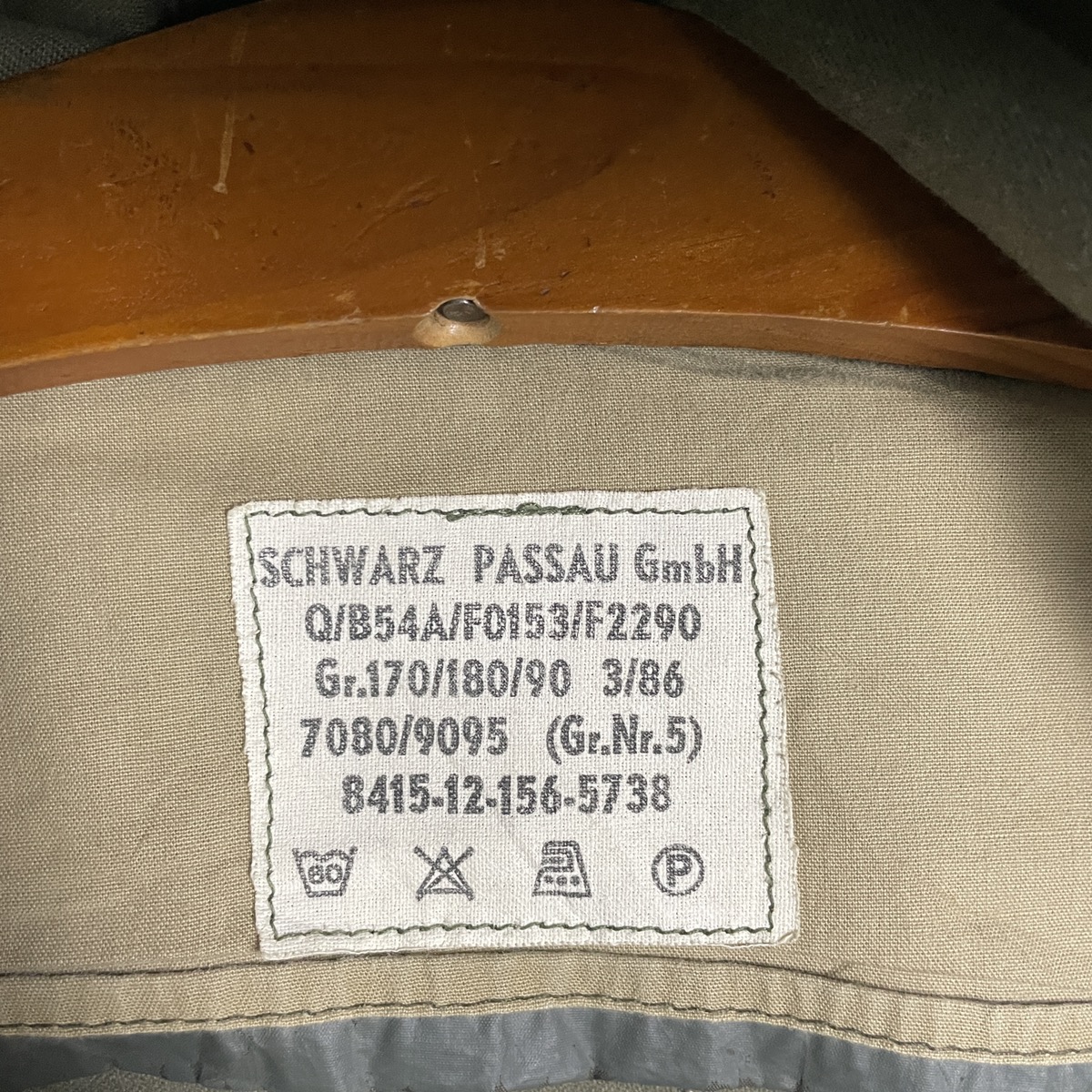 Other Designers Vintage - Vintage Schware Passau German Army