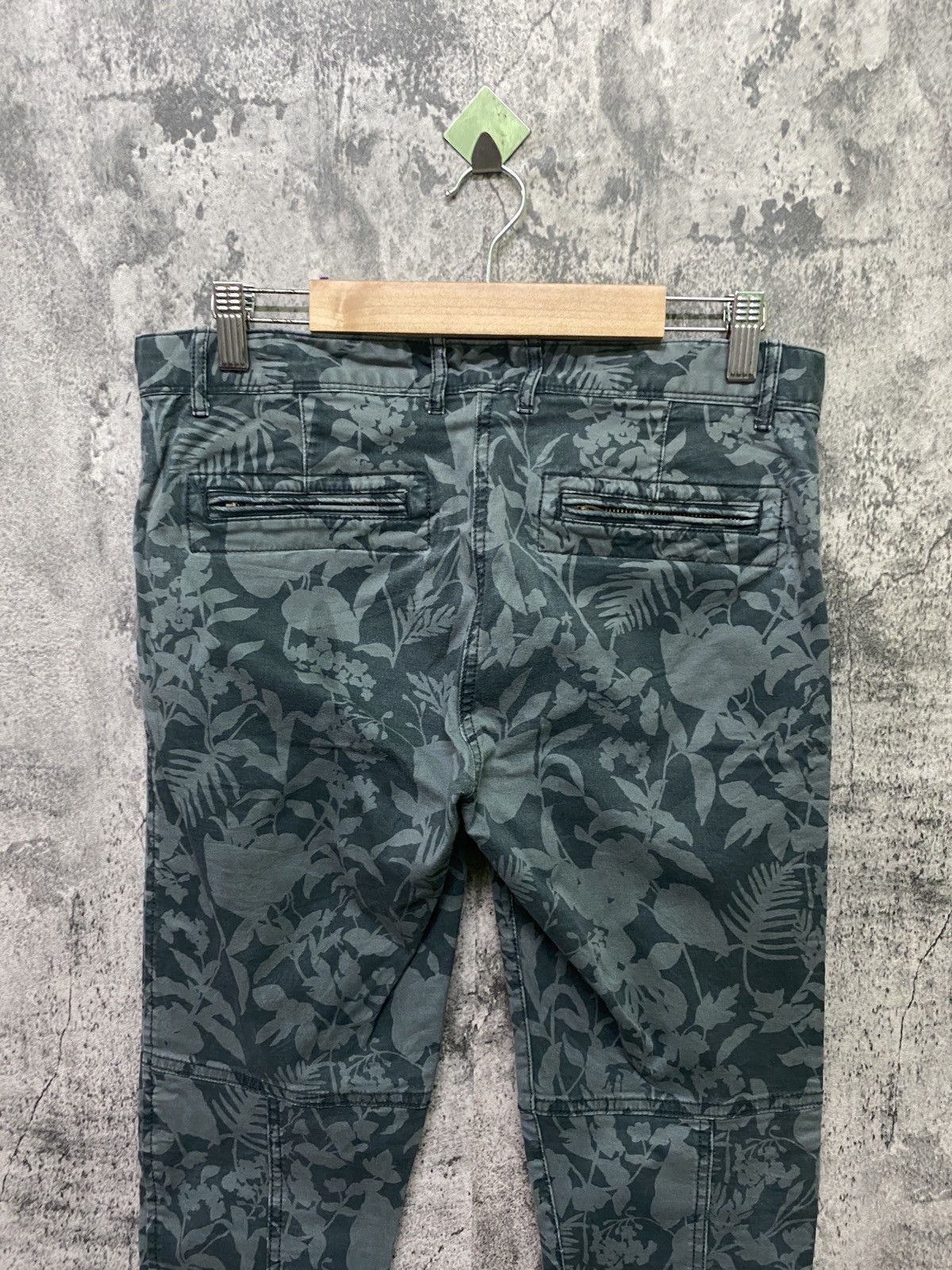 Khakis By Gap Japan Made Super Skinny Floral Design Pants - 8