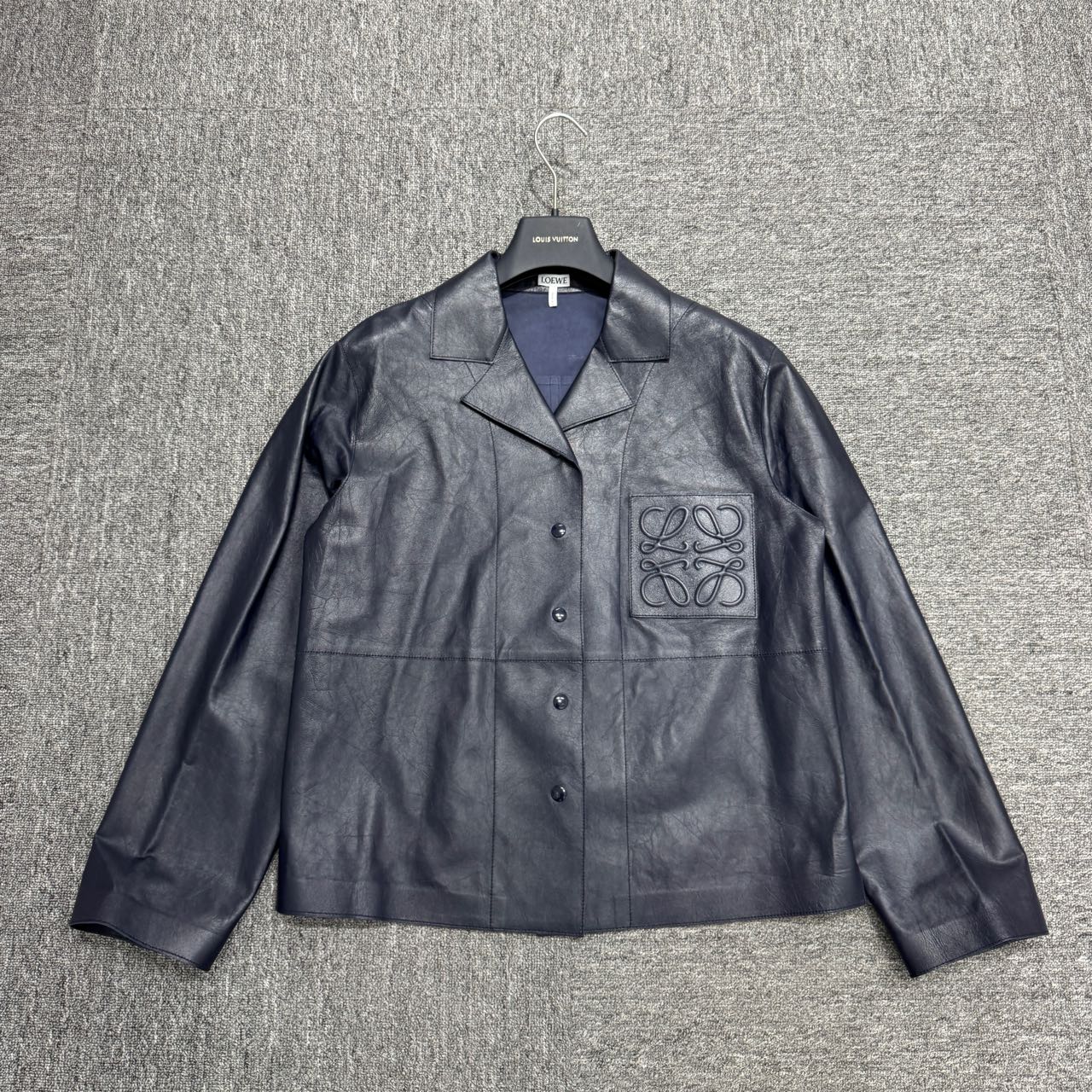Loewe Loewe solid color embossed logo sheepskin jacket | ubvintage 
