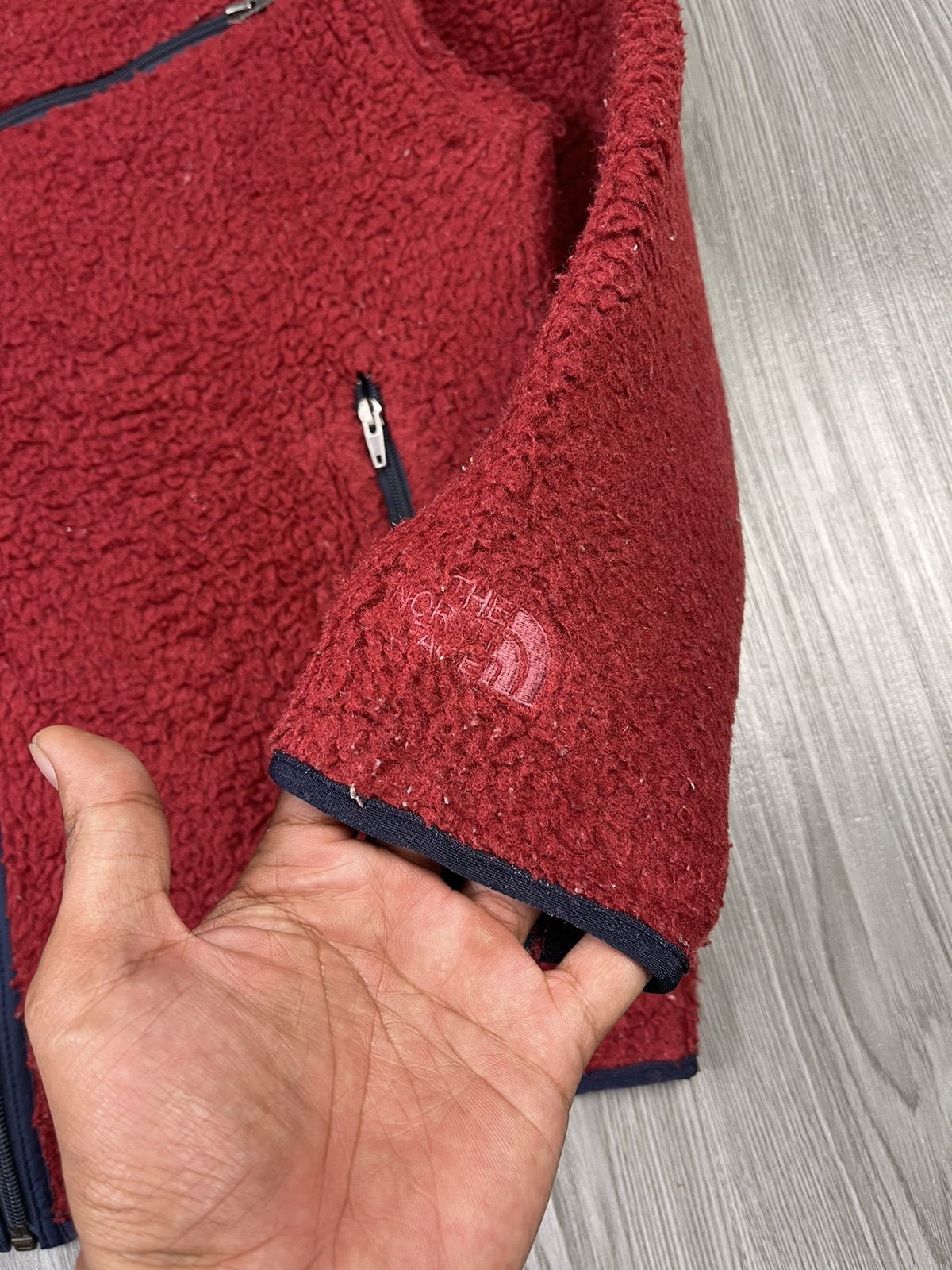 Red maroon The North Face fleece jacket - 4