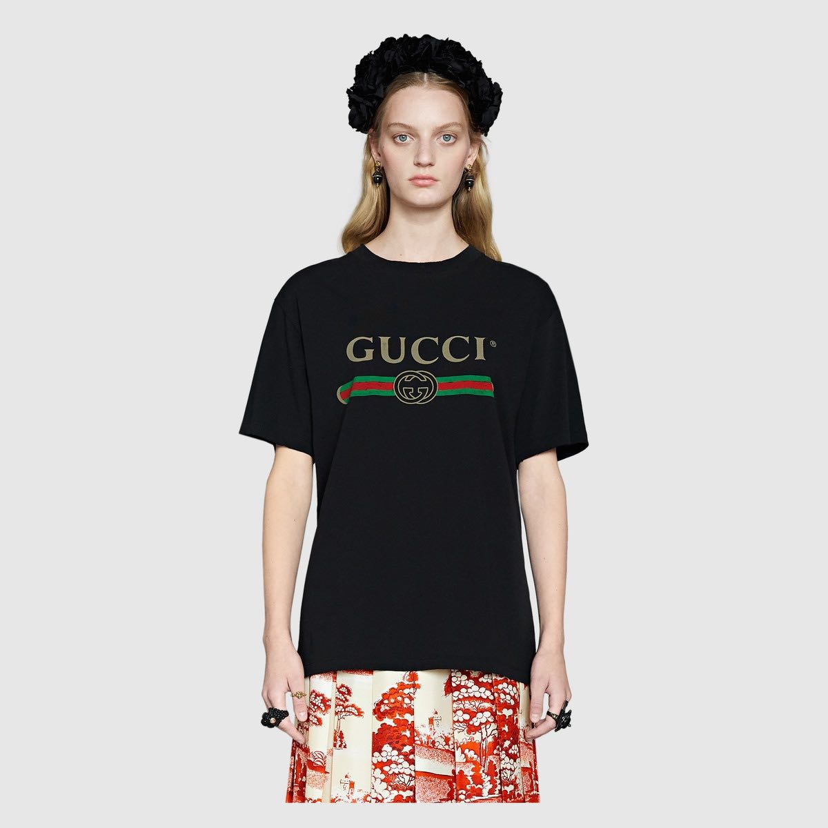 GUCCI Oversize T-shirt with Gucci logo black - 3