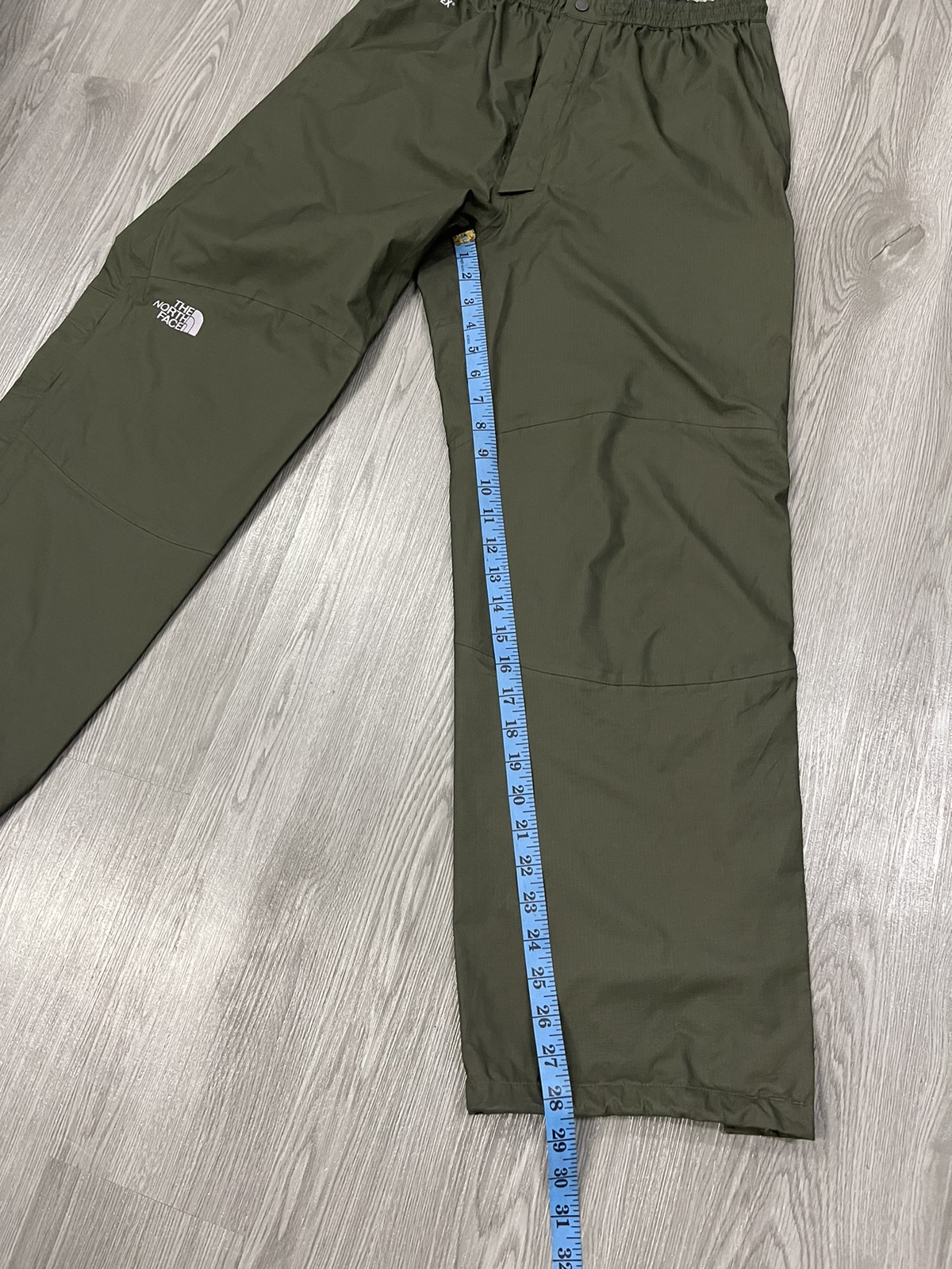 Gorpcore deal🔥The North Face Goretex pant in green - 17