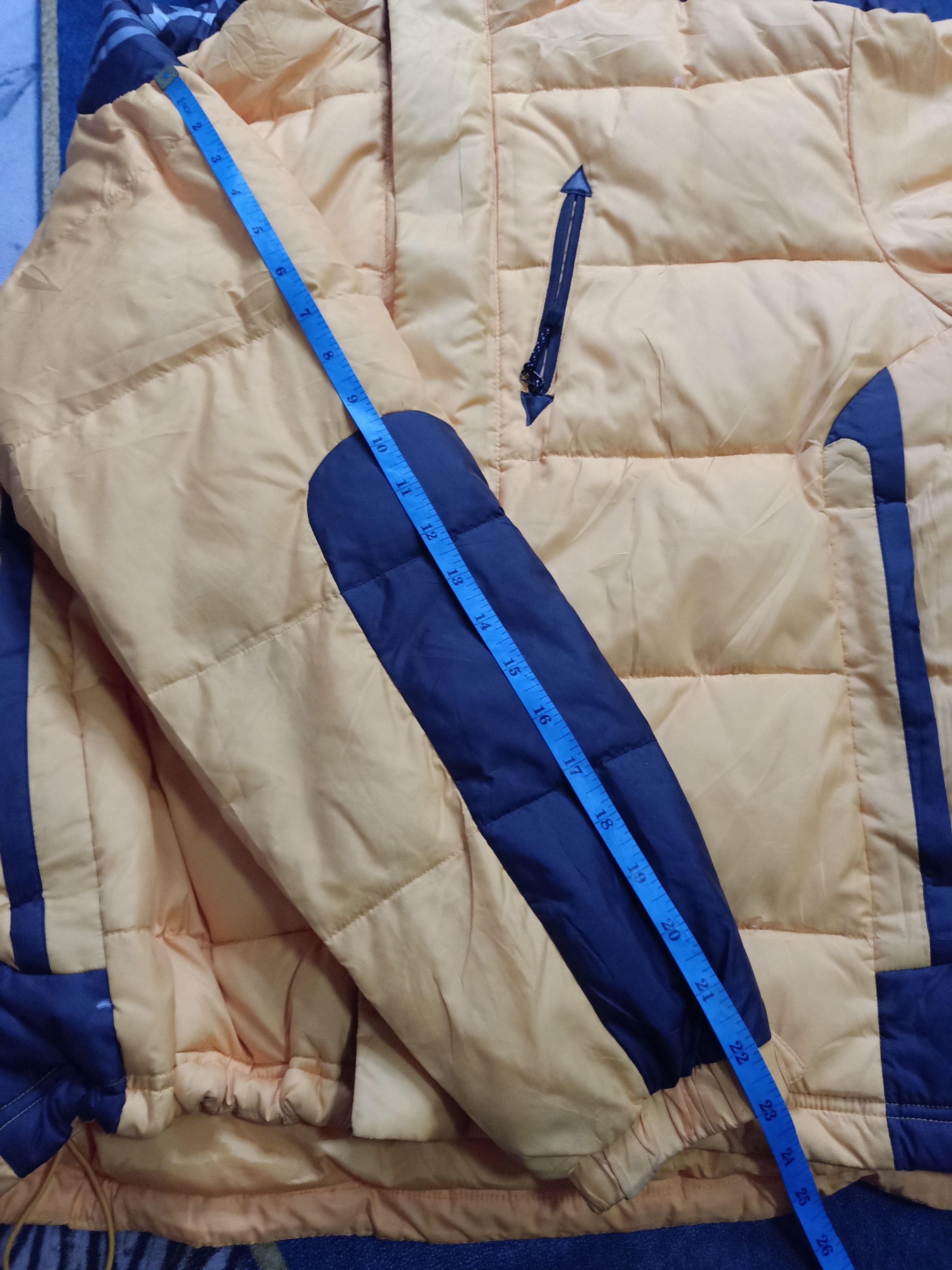 Sportswear - Kelme Puffer Hooded Jacket - 10