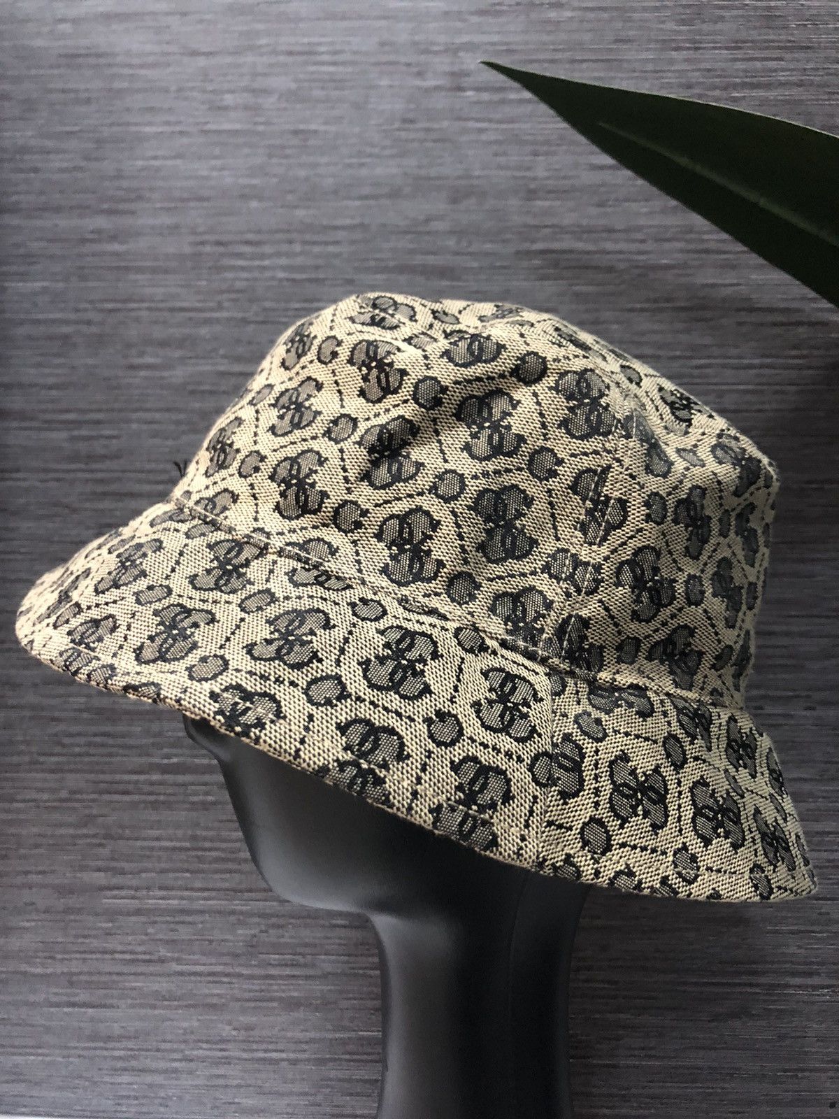 Guess Monogram Full Print Bucket Hat - 3