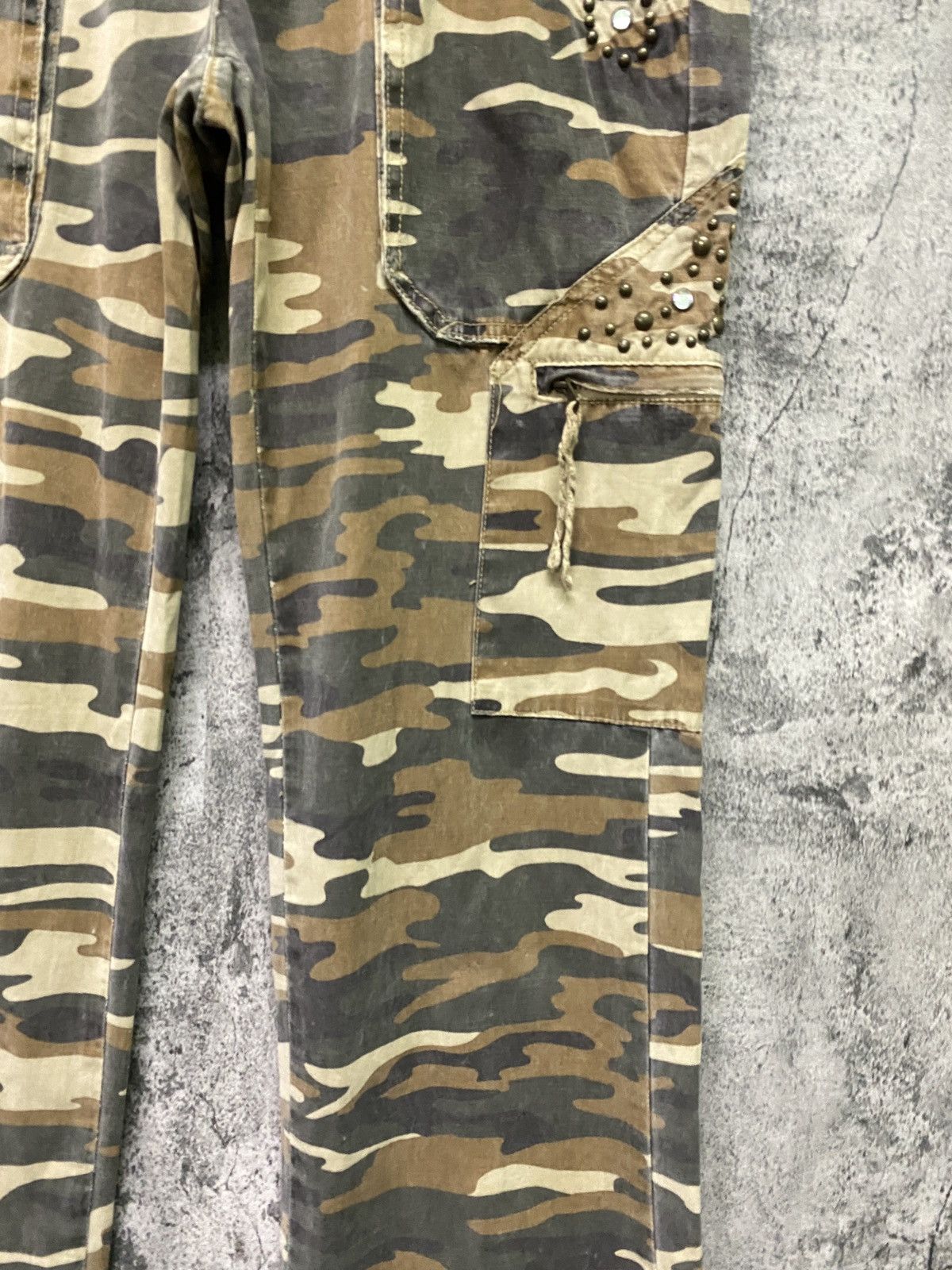 Military - Japan Brand MISS ME Multipocket Low Rise Camo Cargo Pants - 8