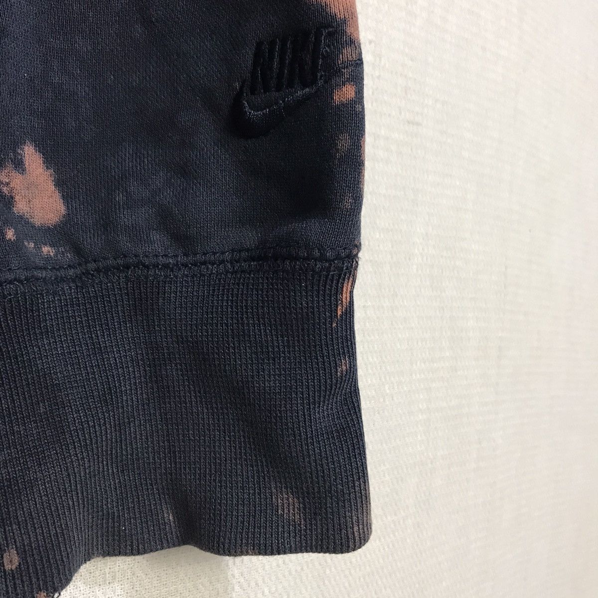 Nike sportwear big swoosh logo acid wash hoodie - 4