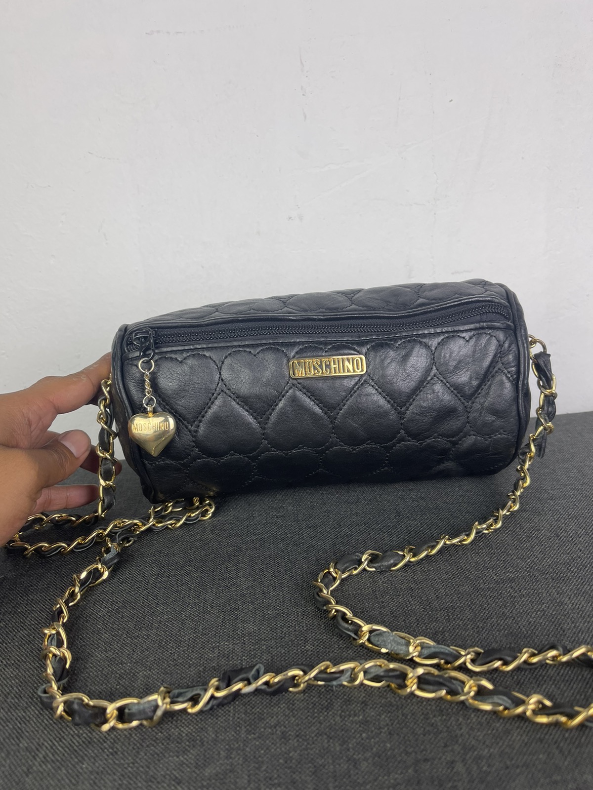 Steals🔥Moschino quilted Cylinder Black crossbody bag - 6