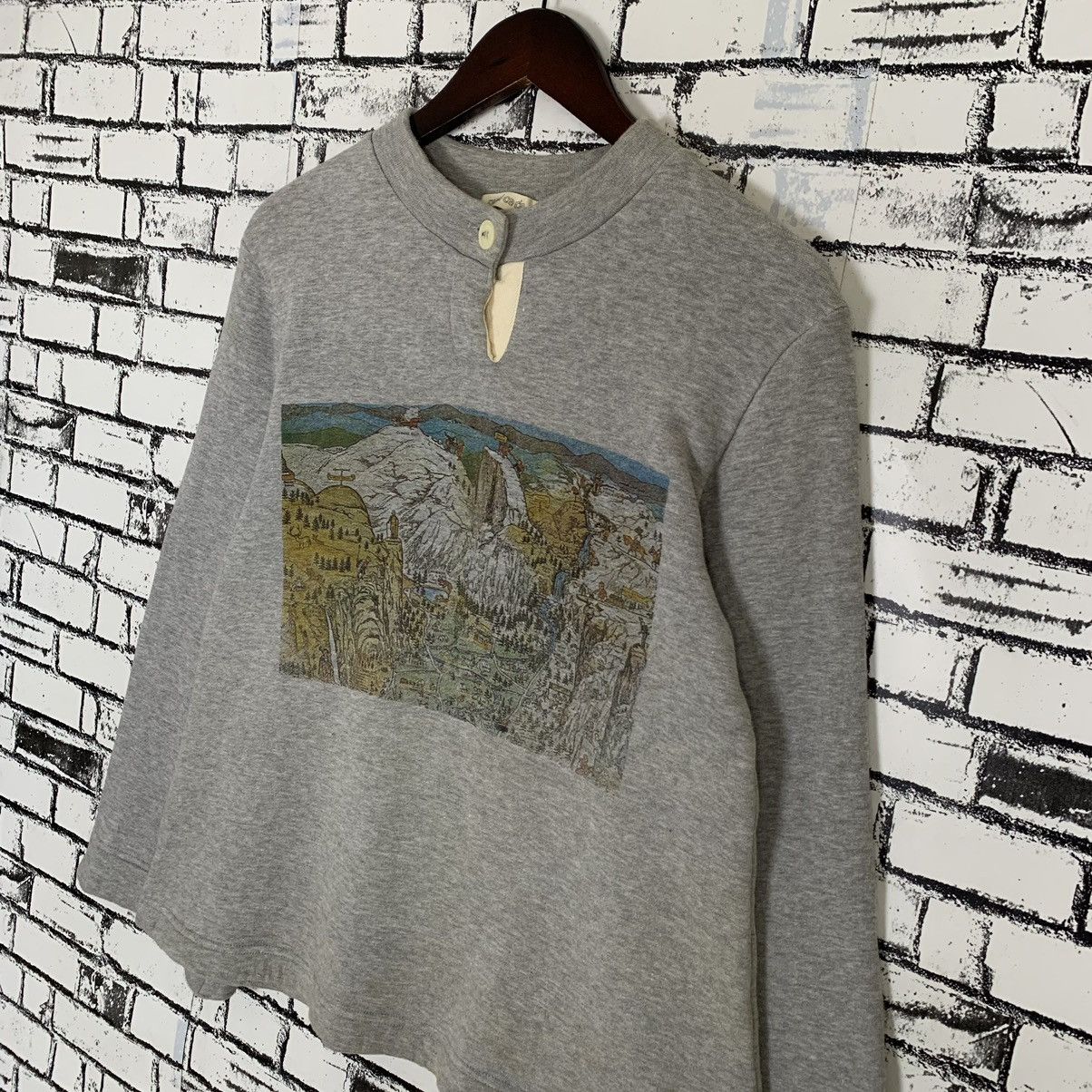 Vintage Graphic Art Design Hulf Zip Sweatshirt - 3