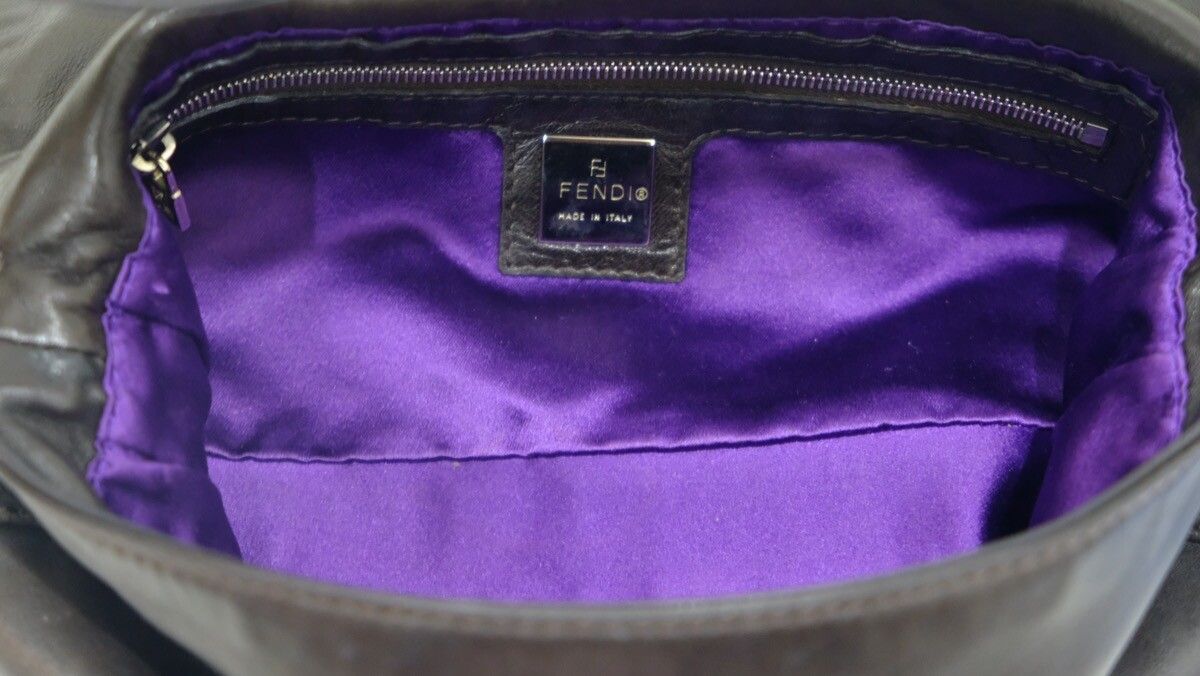 Authentic vintage FENDI BAGUETTE brown leather handbag - 17