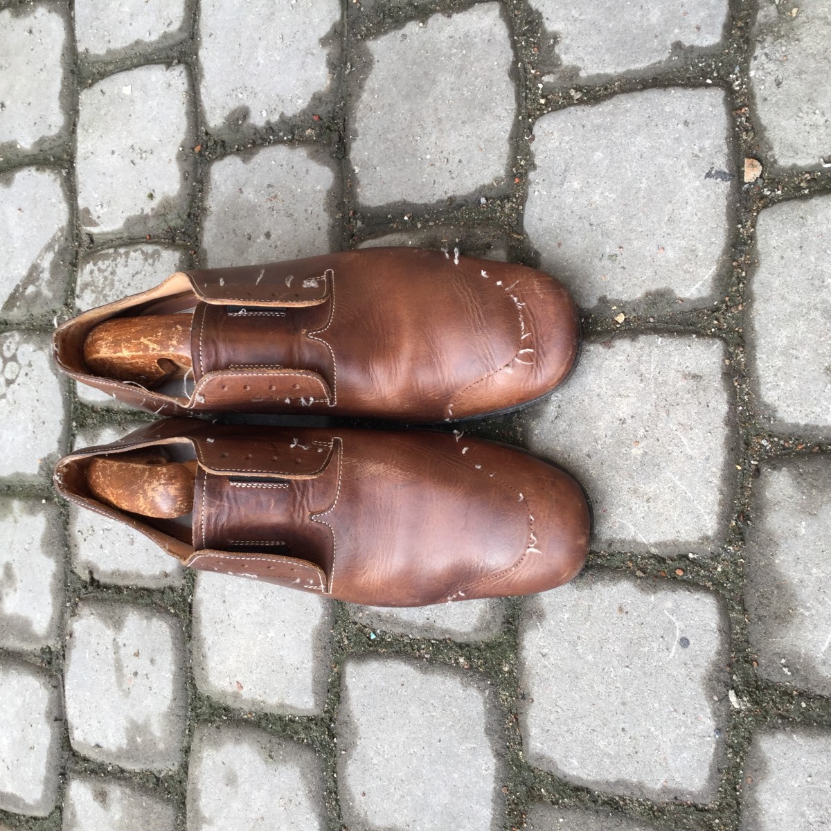 Brown Distressed Leather Shoes - 4