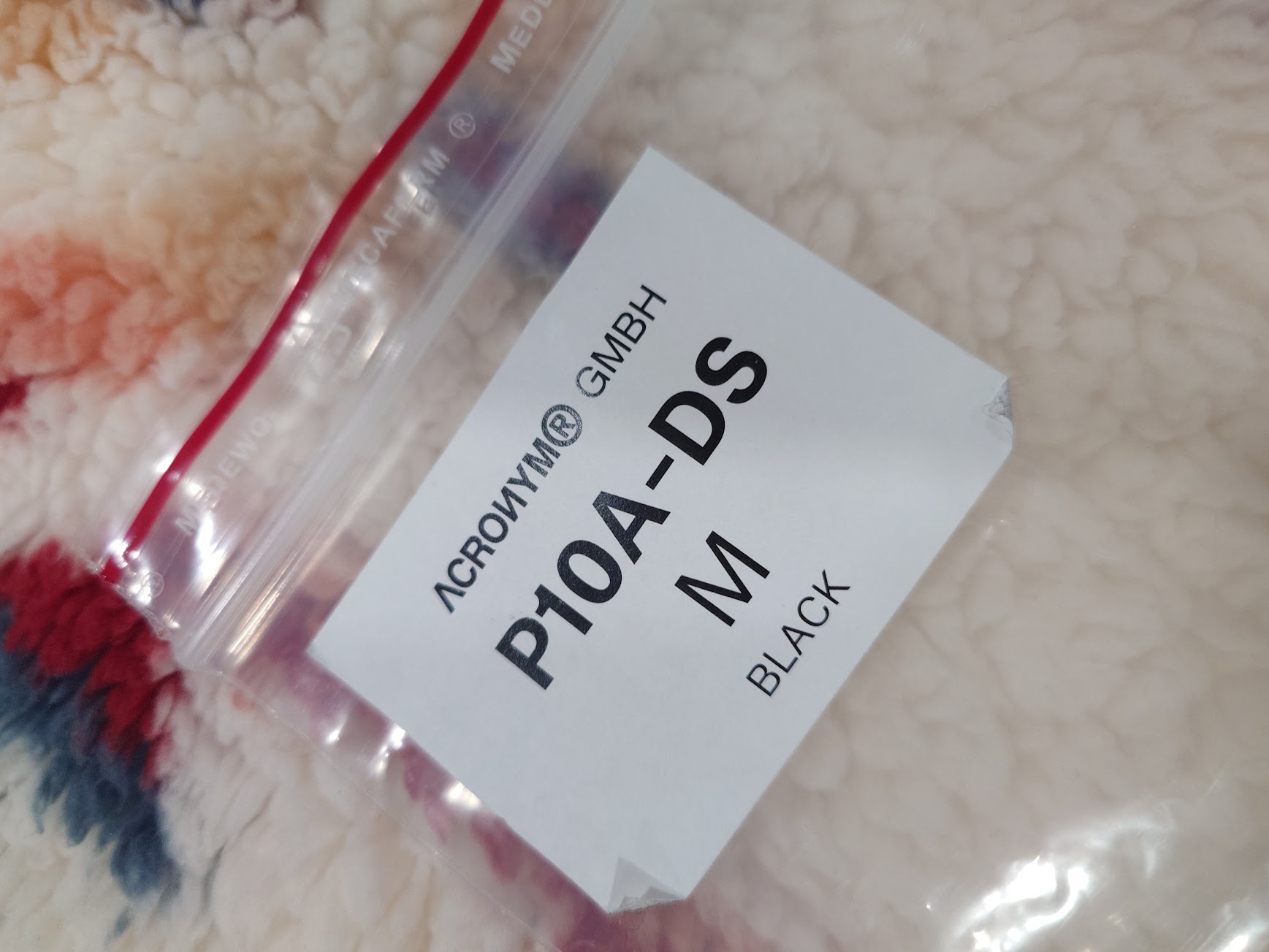 ACRONYM P10A-DS | techdealer | REVERSIBLE