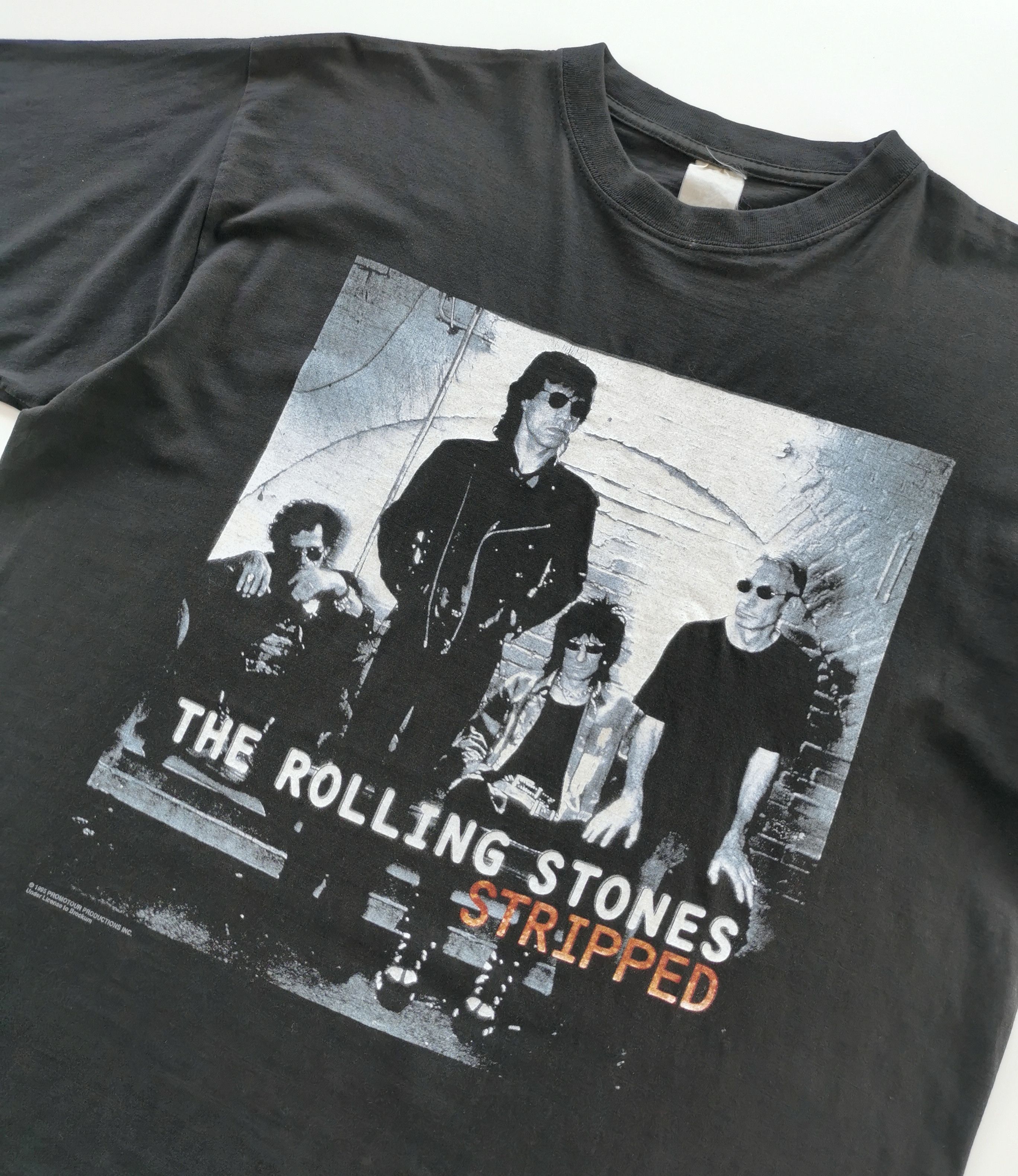 1995 The Rolling Stones Band Stripped Album Vintage Tshirt - 2