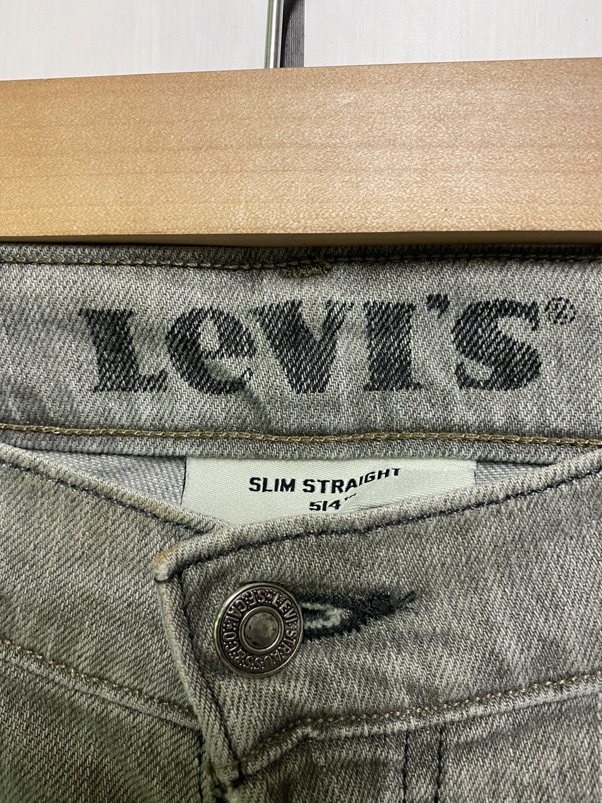 Vintage LEVIS 514 Slim Straight Grey Distressed Jean - L40 - 4