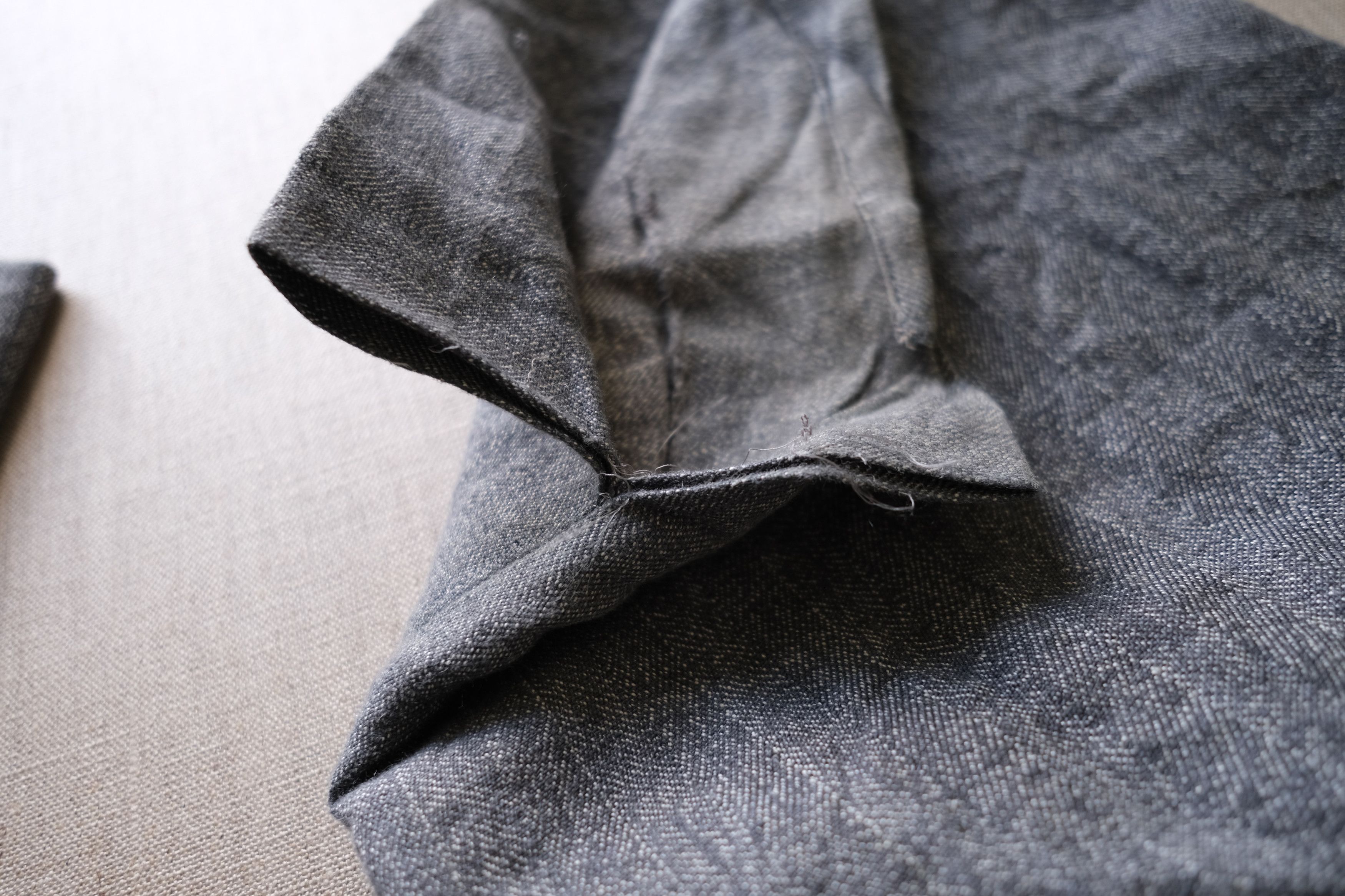 1980s-90s Linen-Cotton Distressed Double Tuck Pants - 14