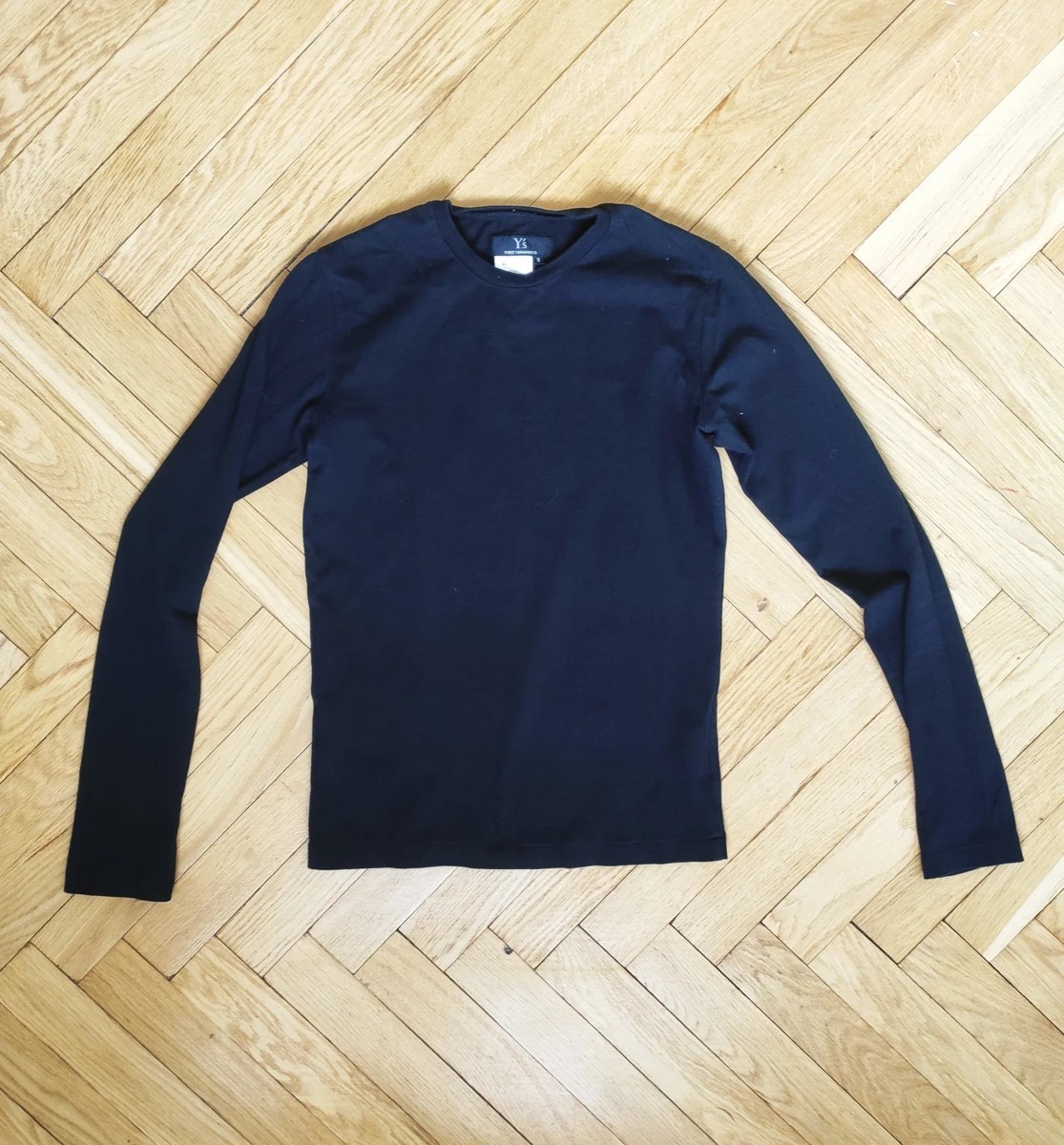 Basic long sleeve shirt.Like Paul Harnden or Elena Dawson - 1