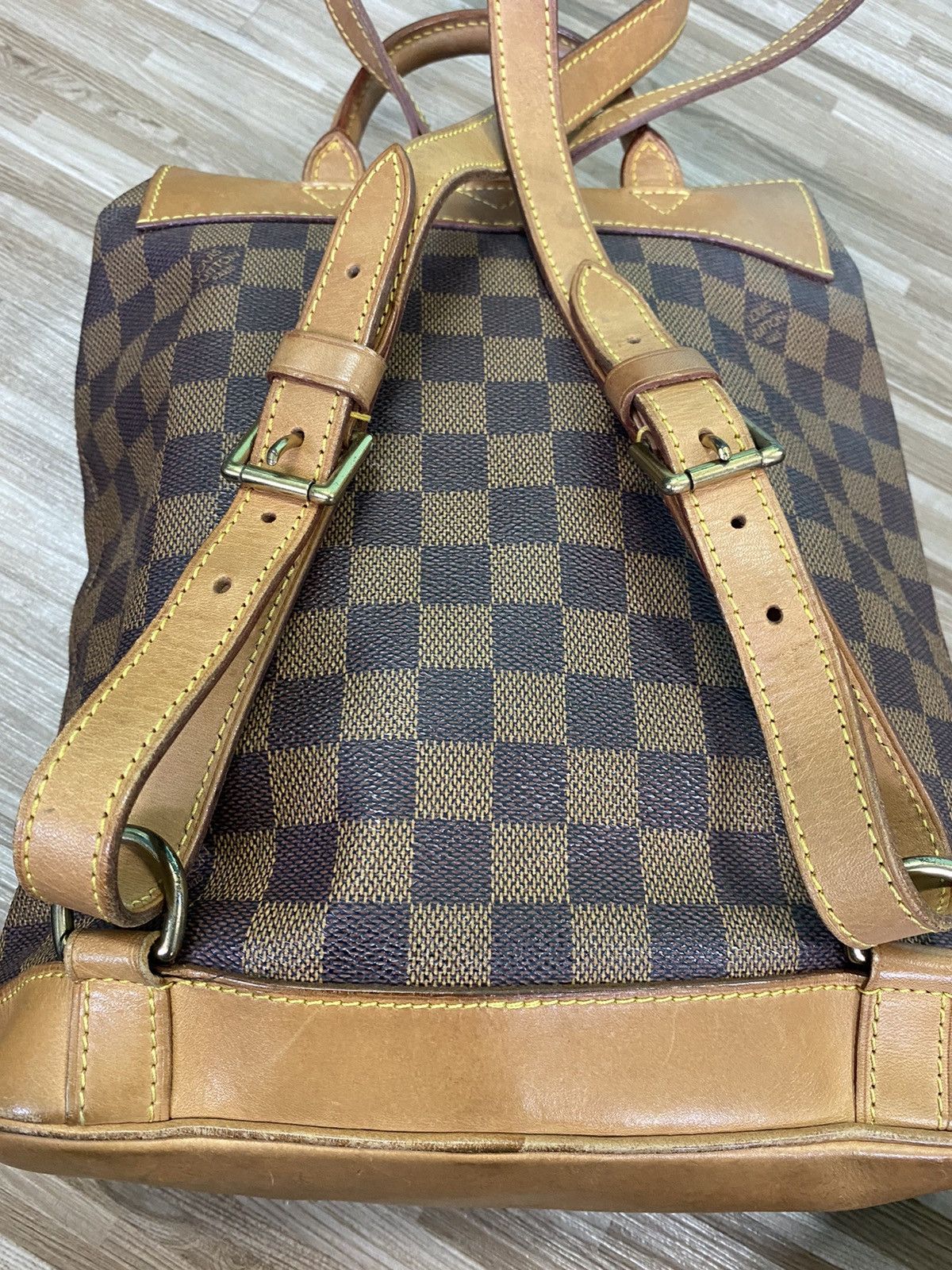 Authentic Louis Vuitton Damier Soho Backpack Limited Edition - 14