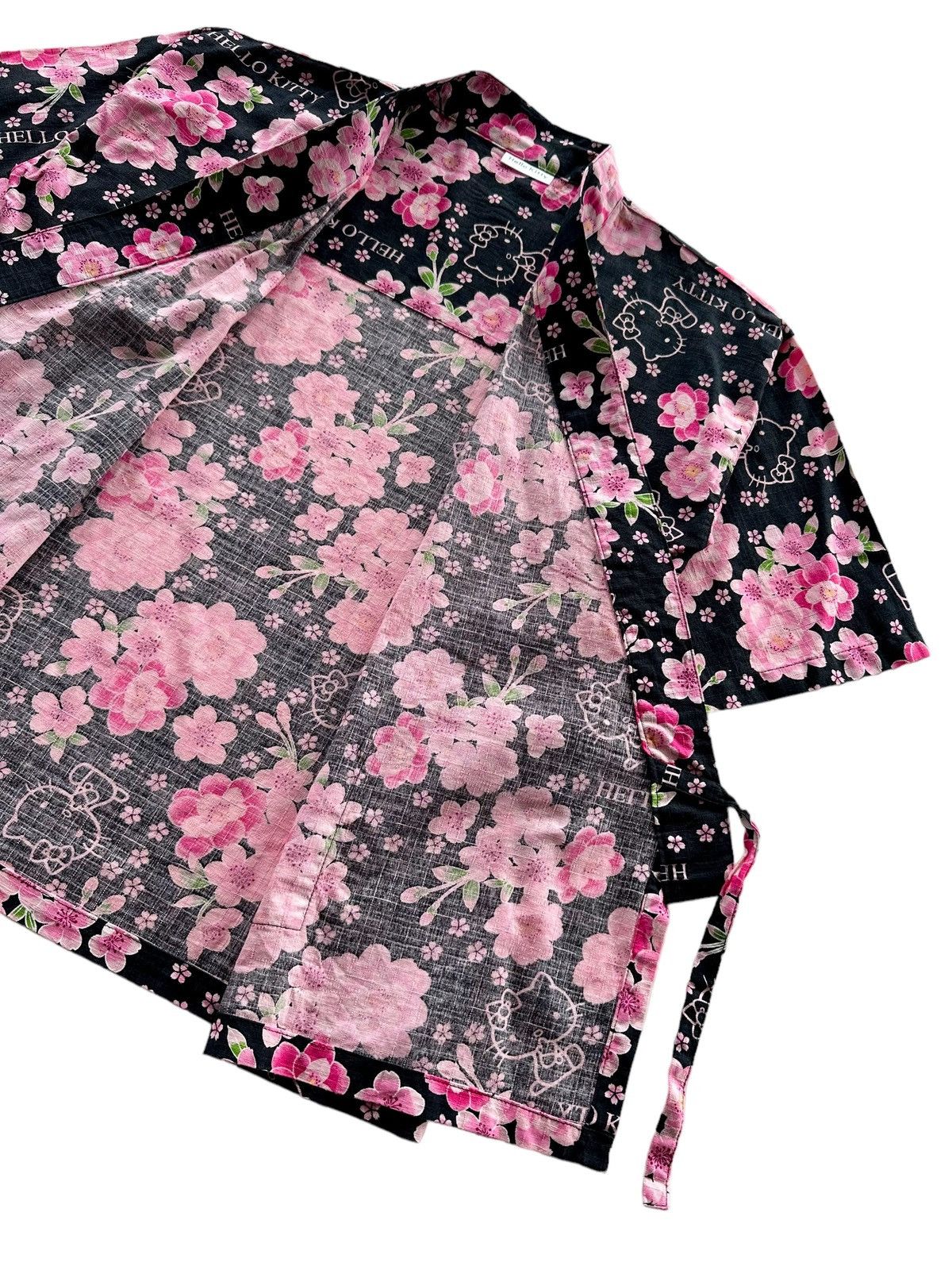 Komono - Hello Kitty Kimono - 8