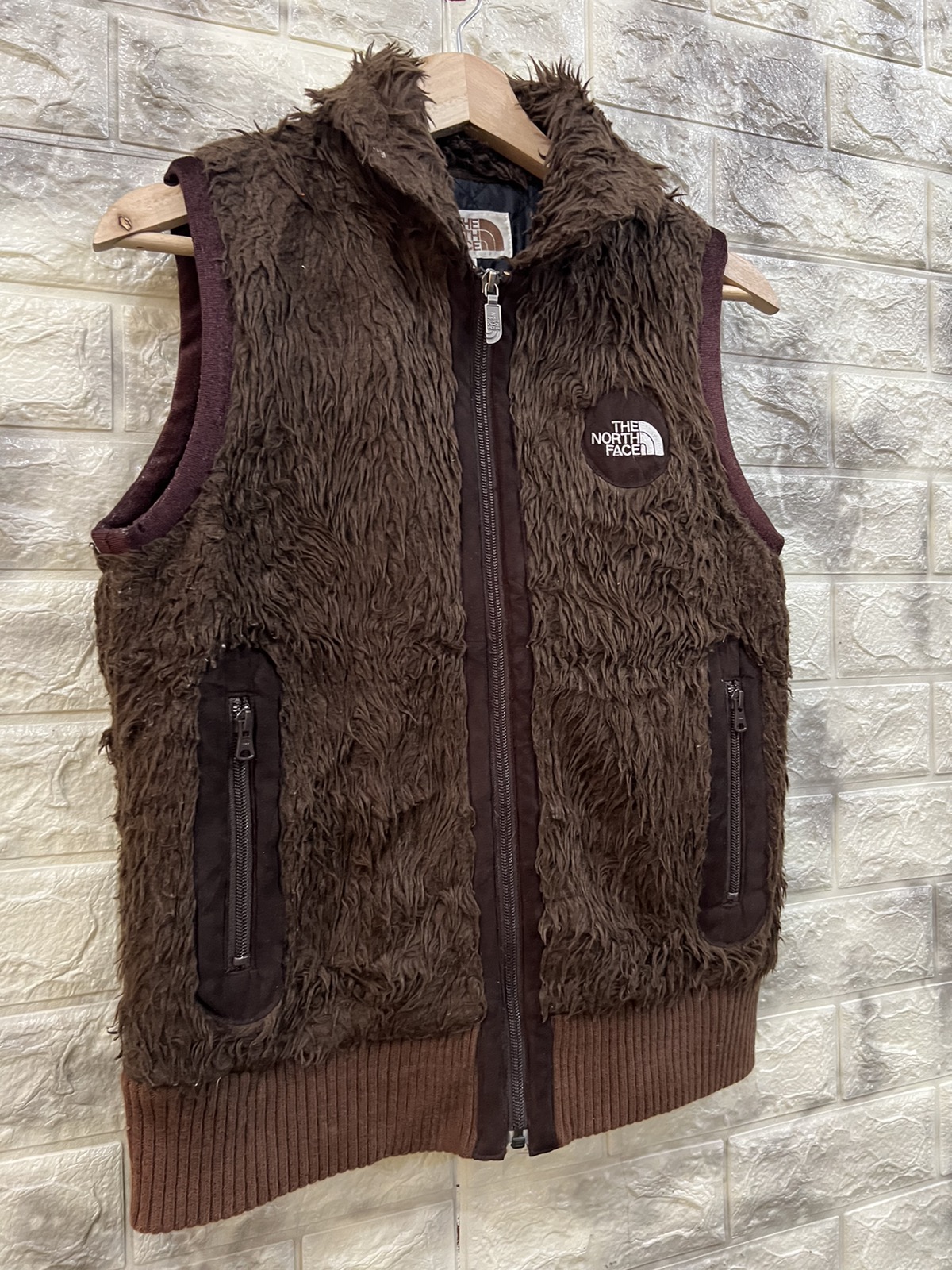 The North Face Cookie Fur Vest - 4