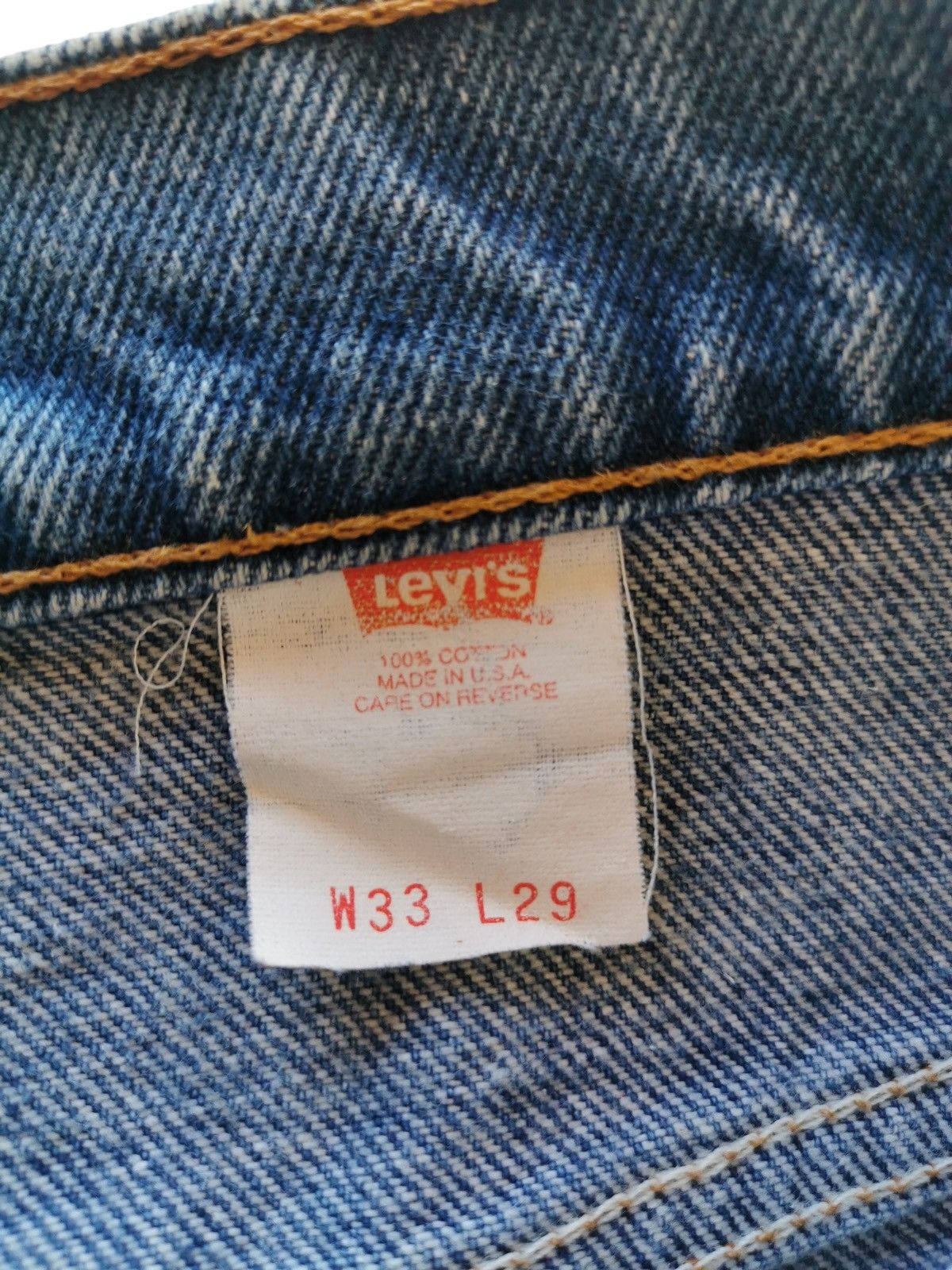 Vintage Levis Made In Usa SIZE 32 - 12