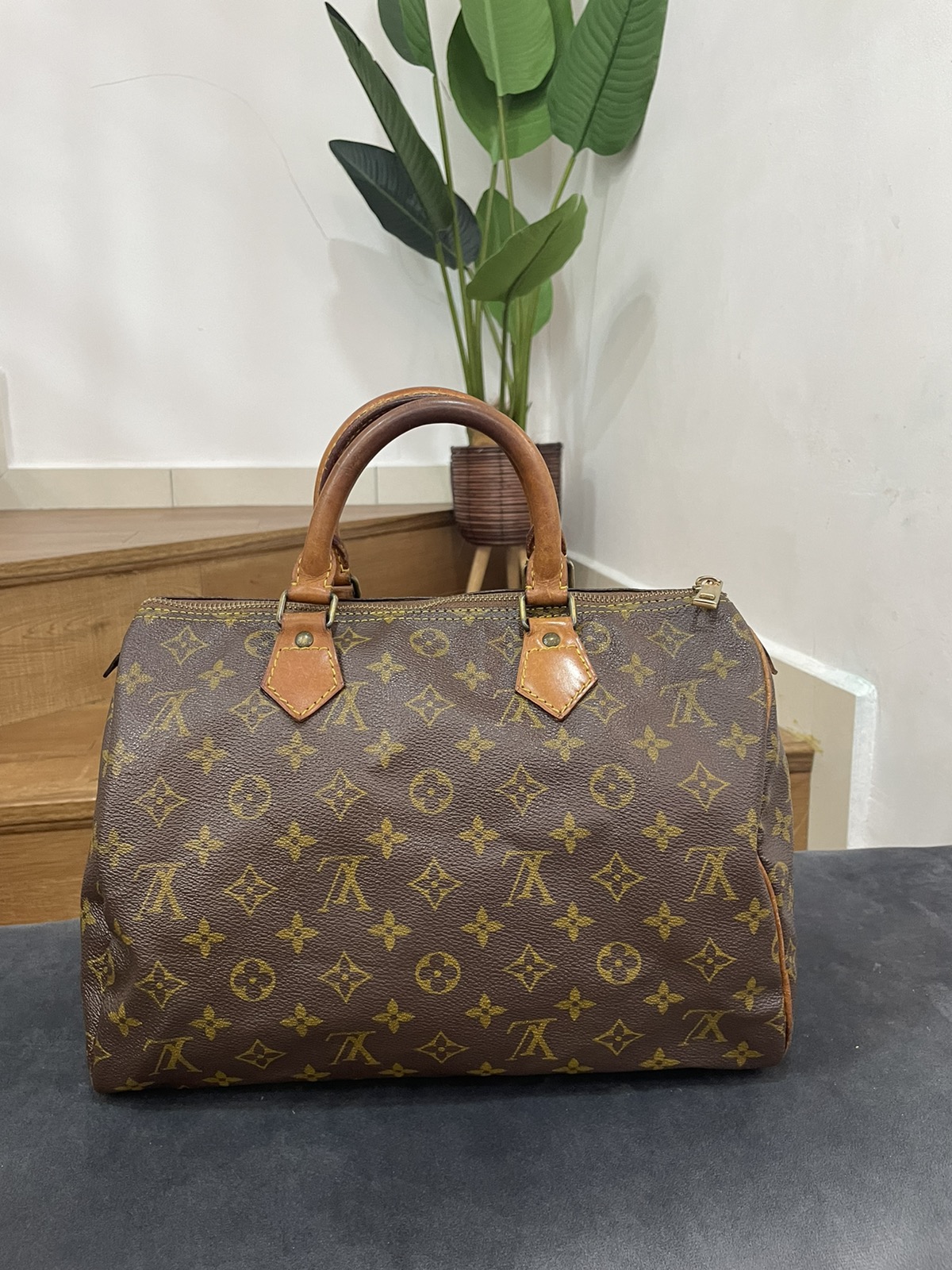 Authentic LOUIS VUITTON Speedy 30 replace zipper - 1