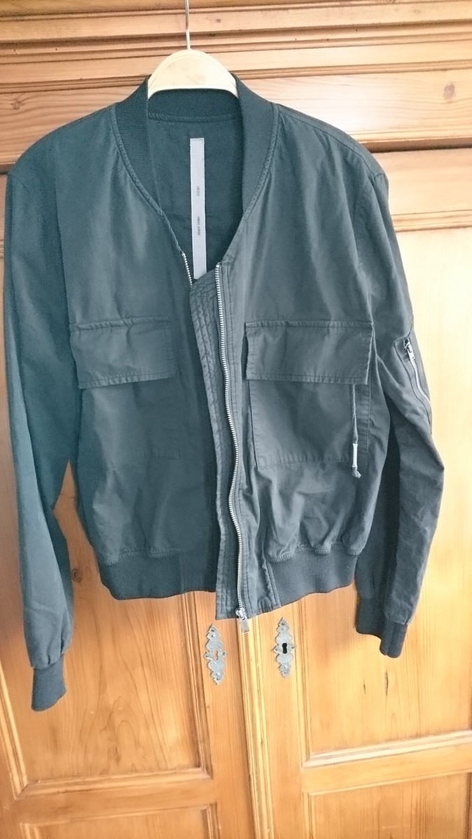 Black Bomber Jacket Size M - 4