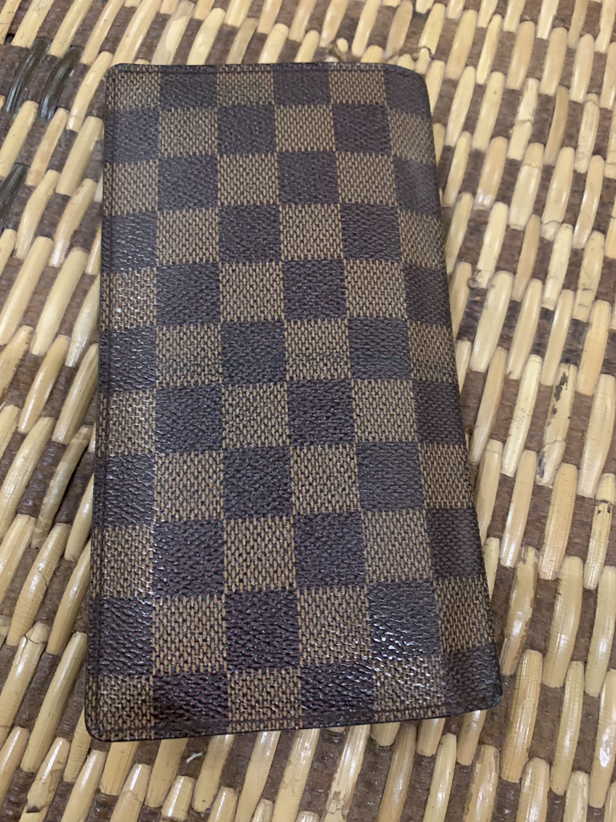 Authentic LOUIS VUITTON damier wallet - 1