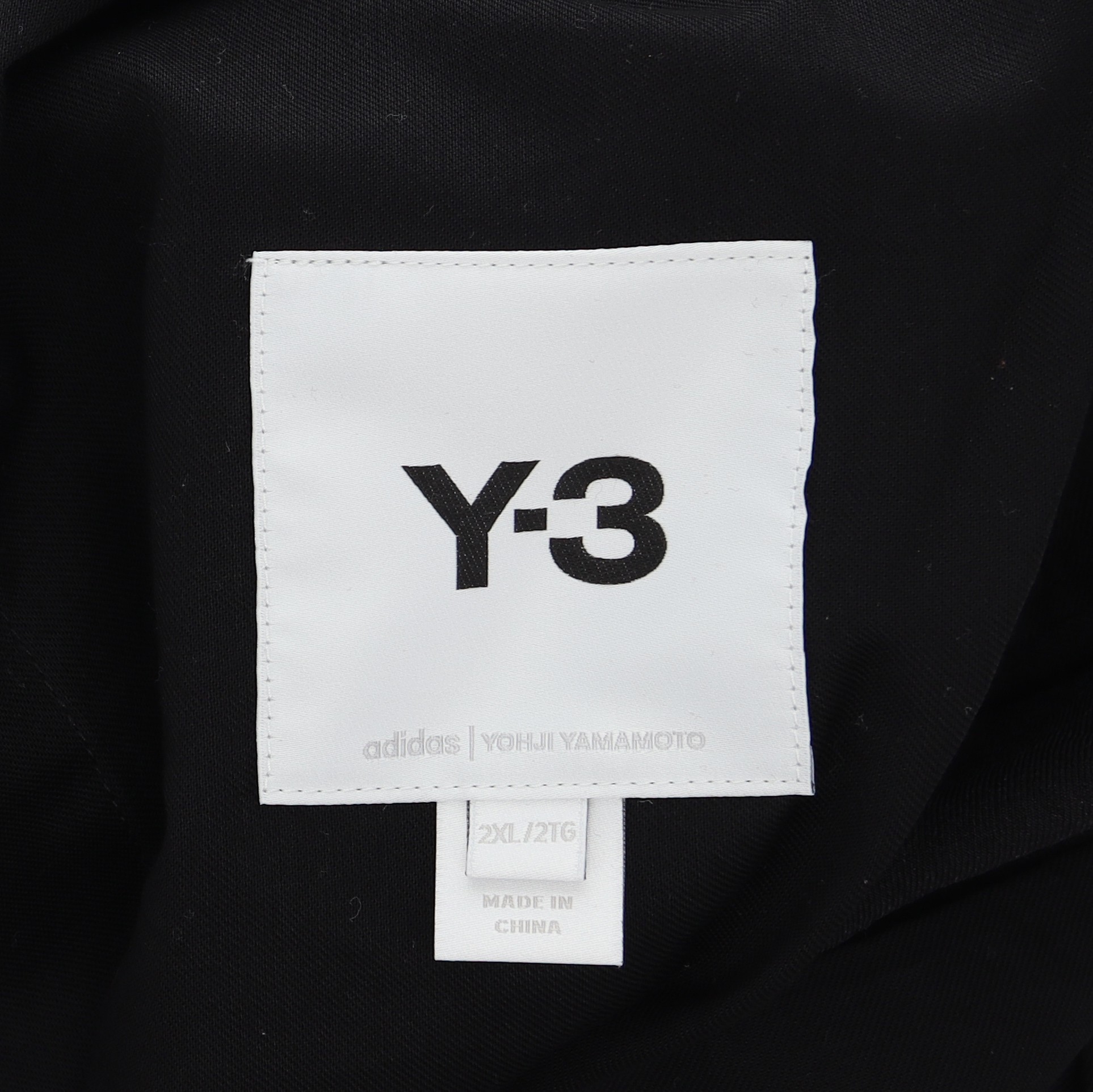 Y-3 Elegant 3-Stripe Shorts - 4