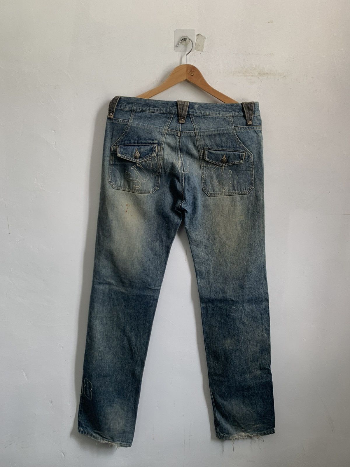 Vintage - In The Attic Full Print Word Distressed Denim Jeans - 2