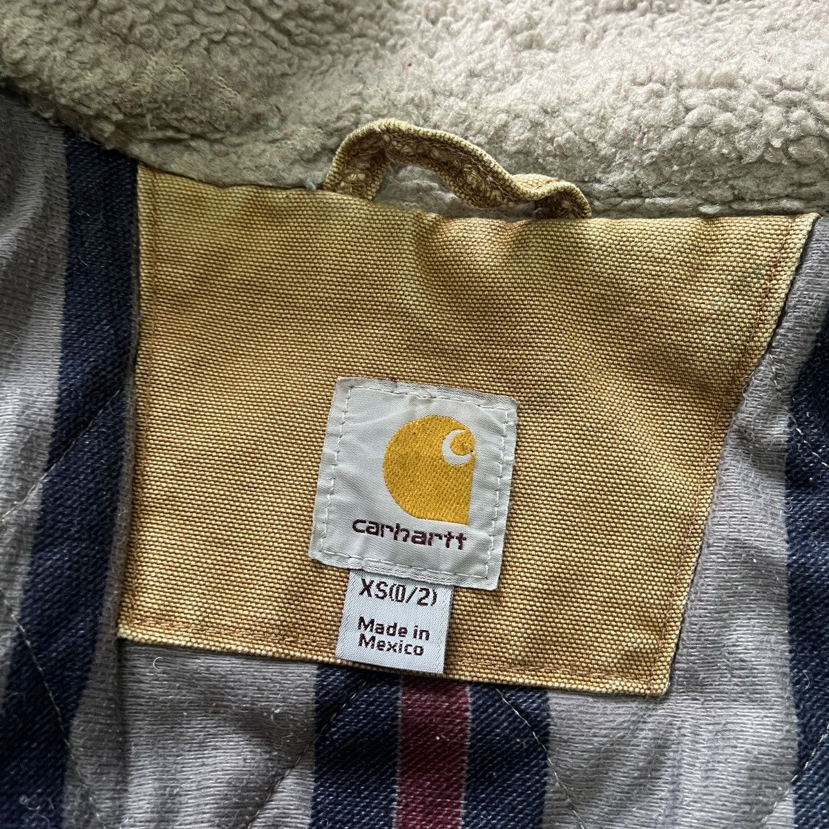 Vintage - Carhartt Blanket Jacket Distressed Workers Denim Jacket - 18