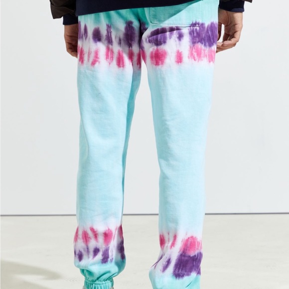 Urban Outfitters - UO Premiere Apparel Cali Wave Tie-Dye Sweatpant - 3