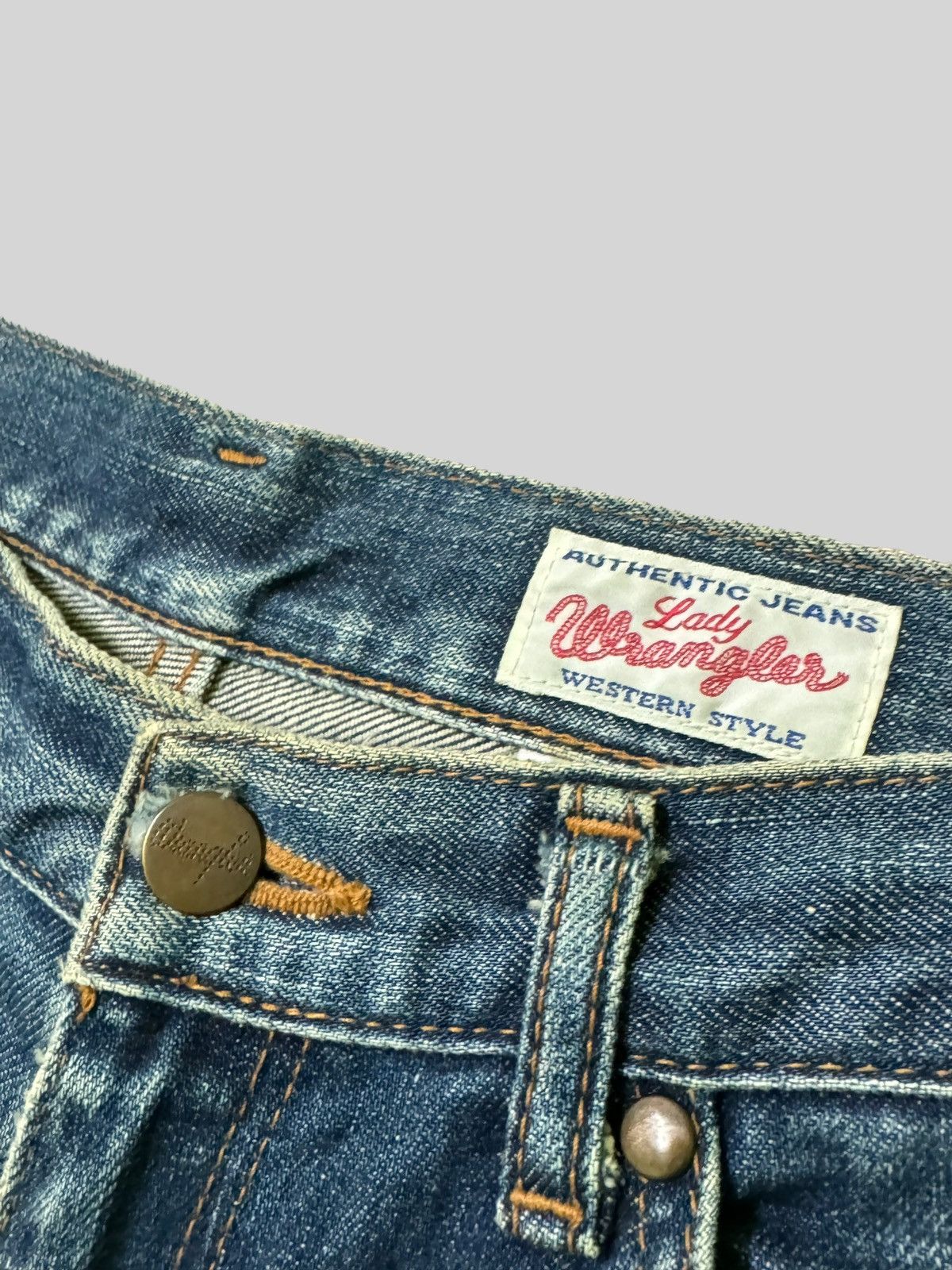 Vintage Lady Wrangler Baggy Distressed Denim - 7