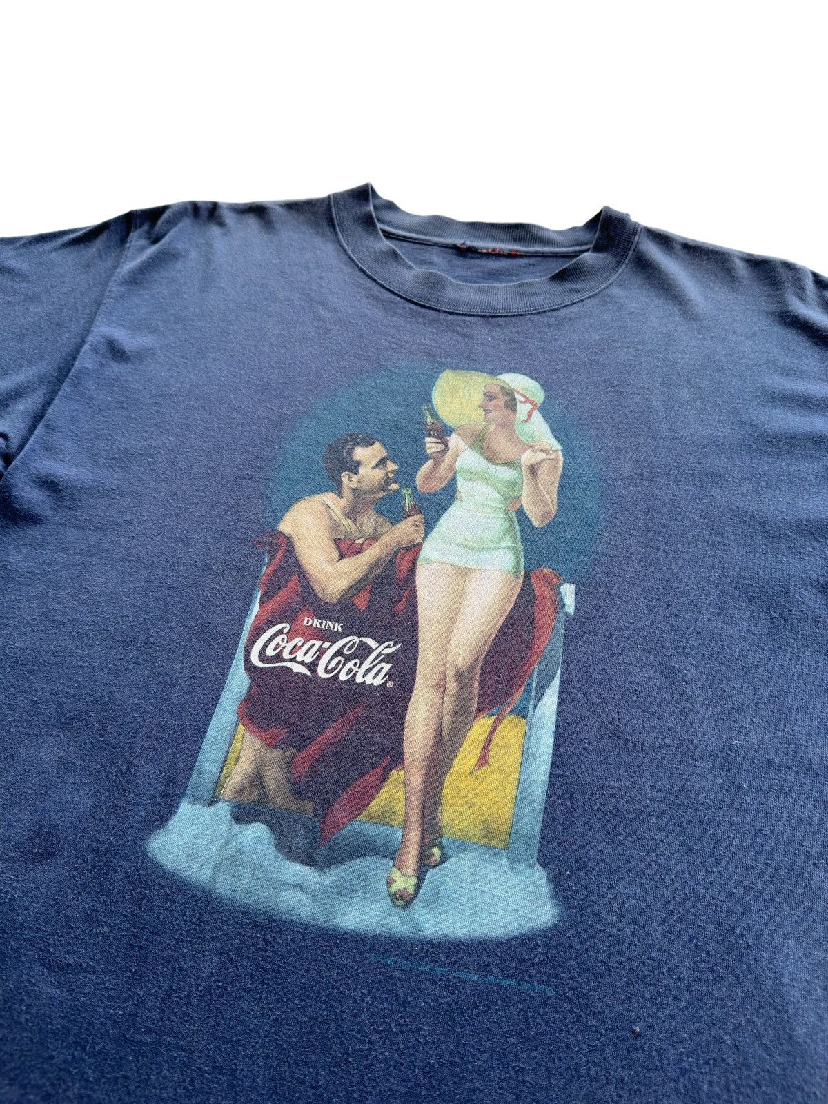 Vintage Cocacola sexy couple drink it - 8