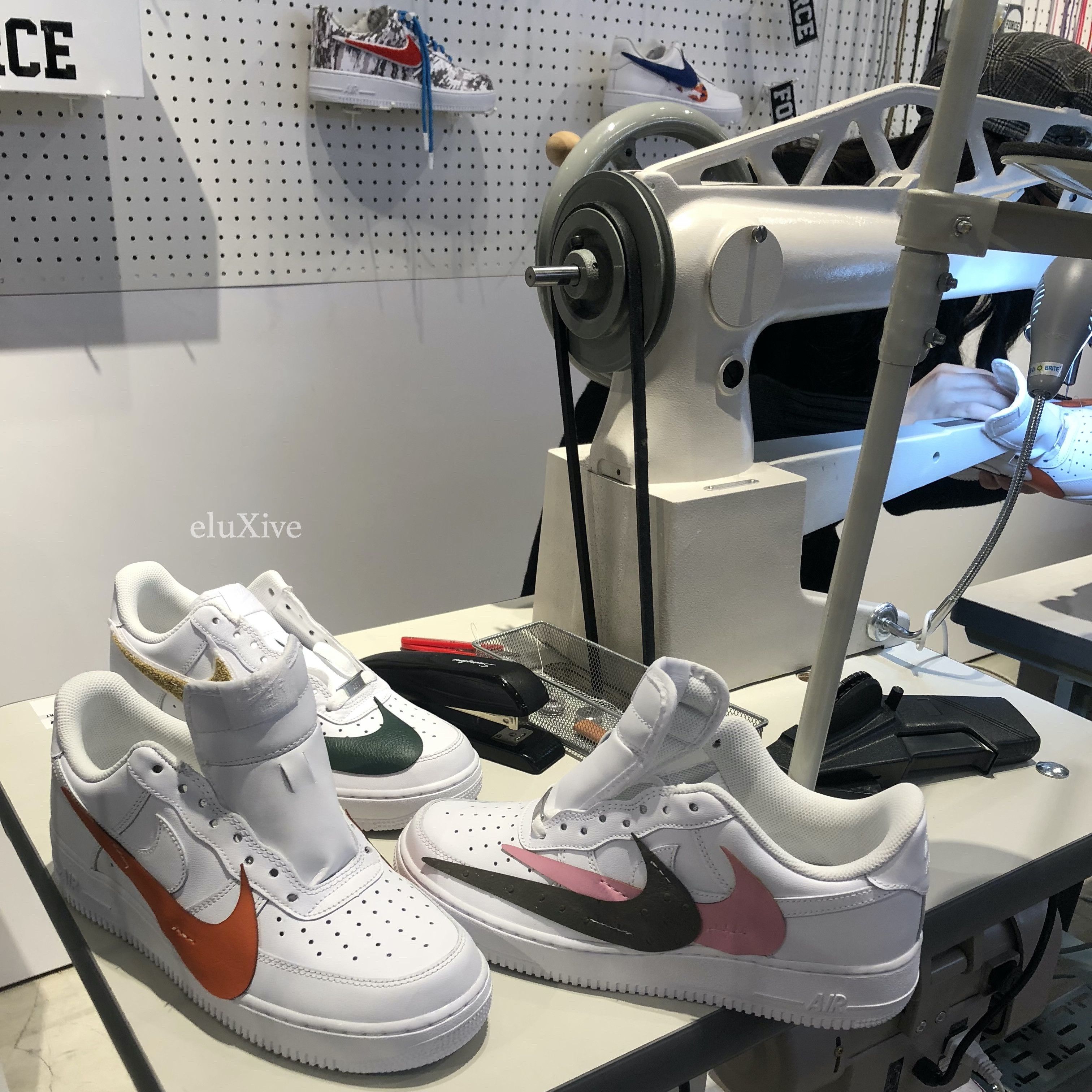 Air Force 1 Low ON WHITE NYC Soho 1/1 - 6