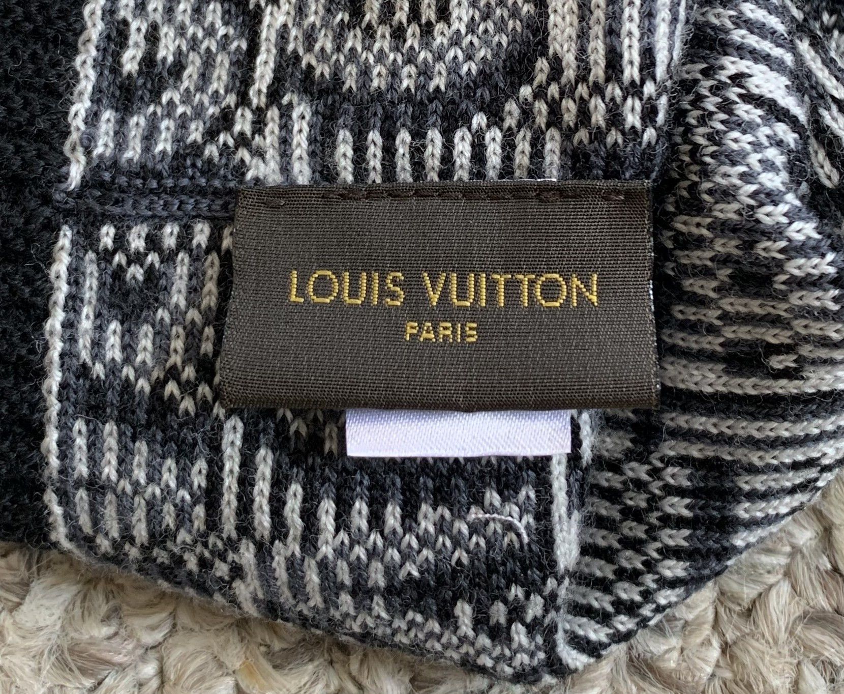 Louis Vuitton Spellout Logo Beanie Hat - 3