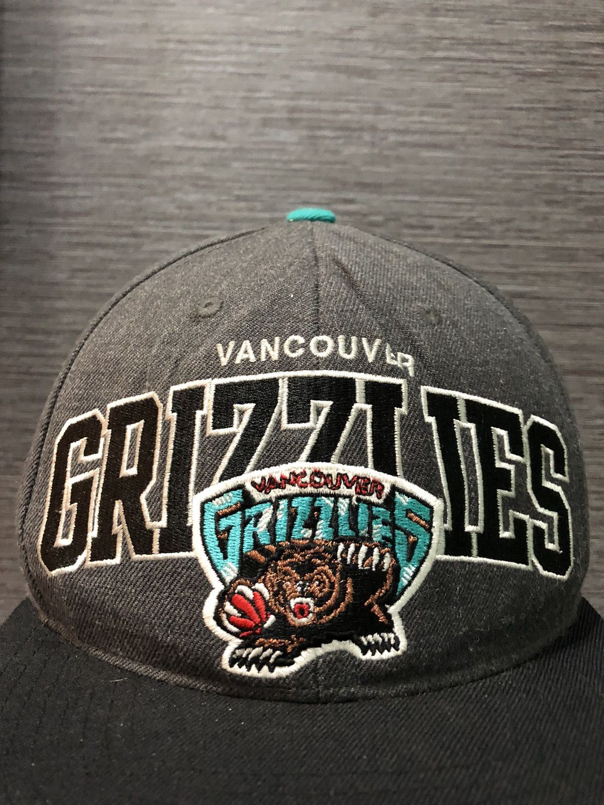 Mitchell & Ness Vancouver Grizzlies NBA Hat Cap - 4