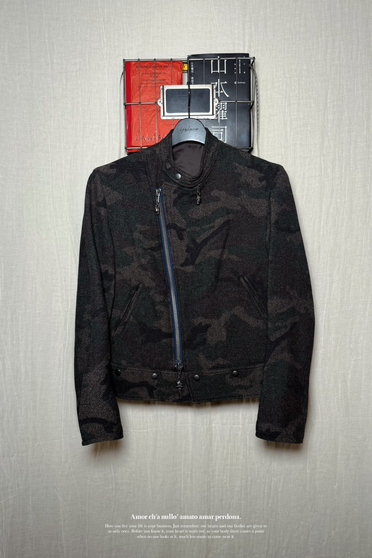 Yohji Yamamoto 14th year main line Paris show Look9 wool dark pattern floral knight jacket - 3