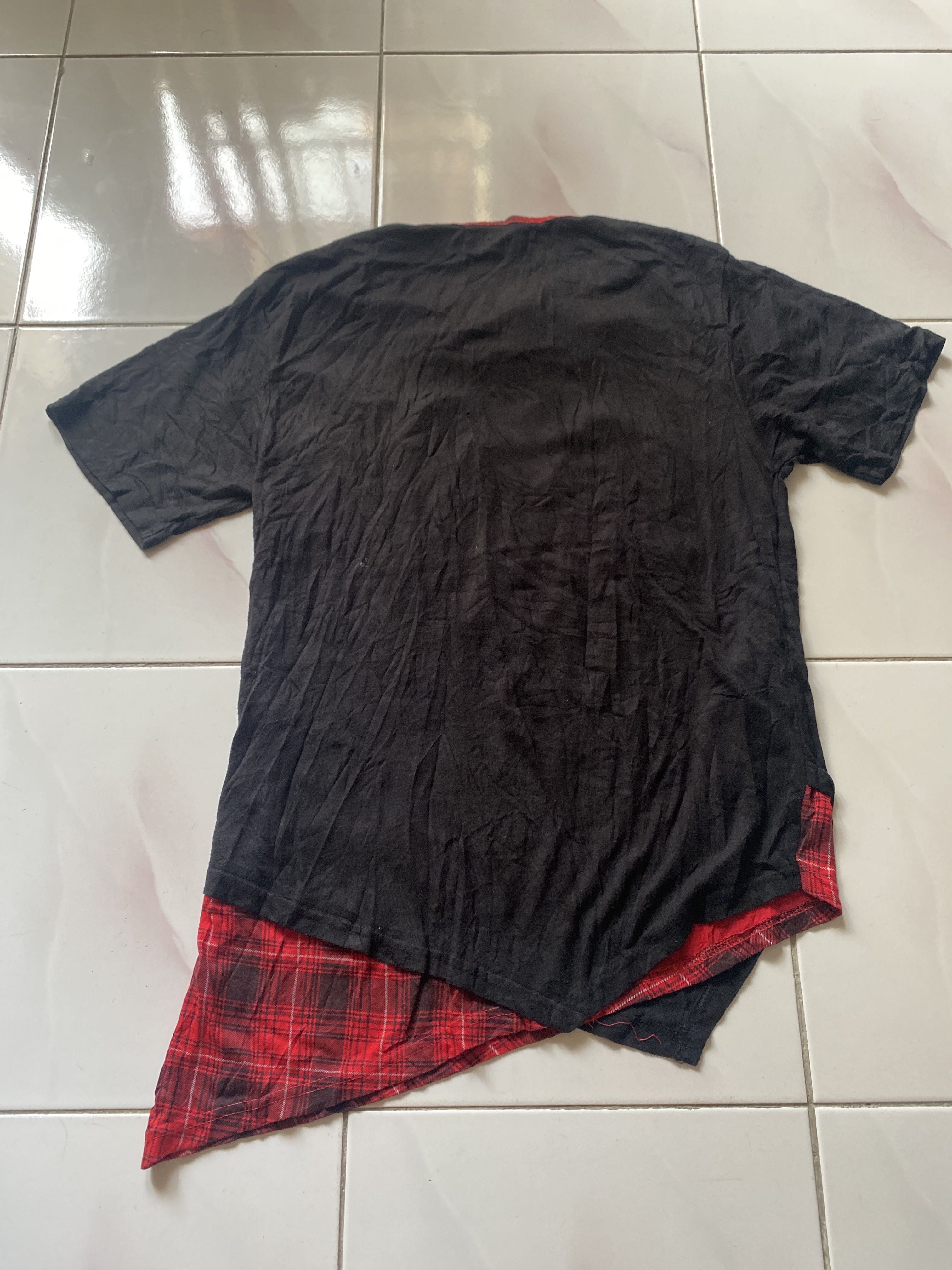 Beaumere Punk Graphic Layered T-Shirt with Red Flannel Hem – Union Jack Print - 3